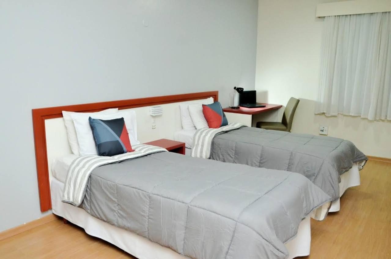 Fast10 Embaixador Hotel — Superior Twin Room
