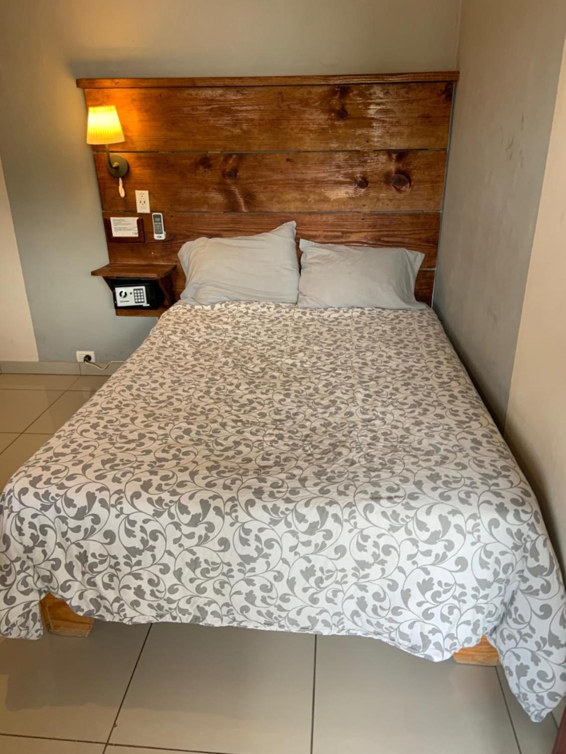 Double Room with Private Bathroom photo 1
