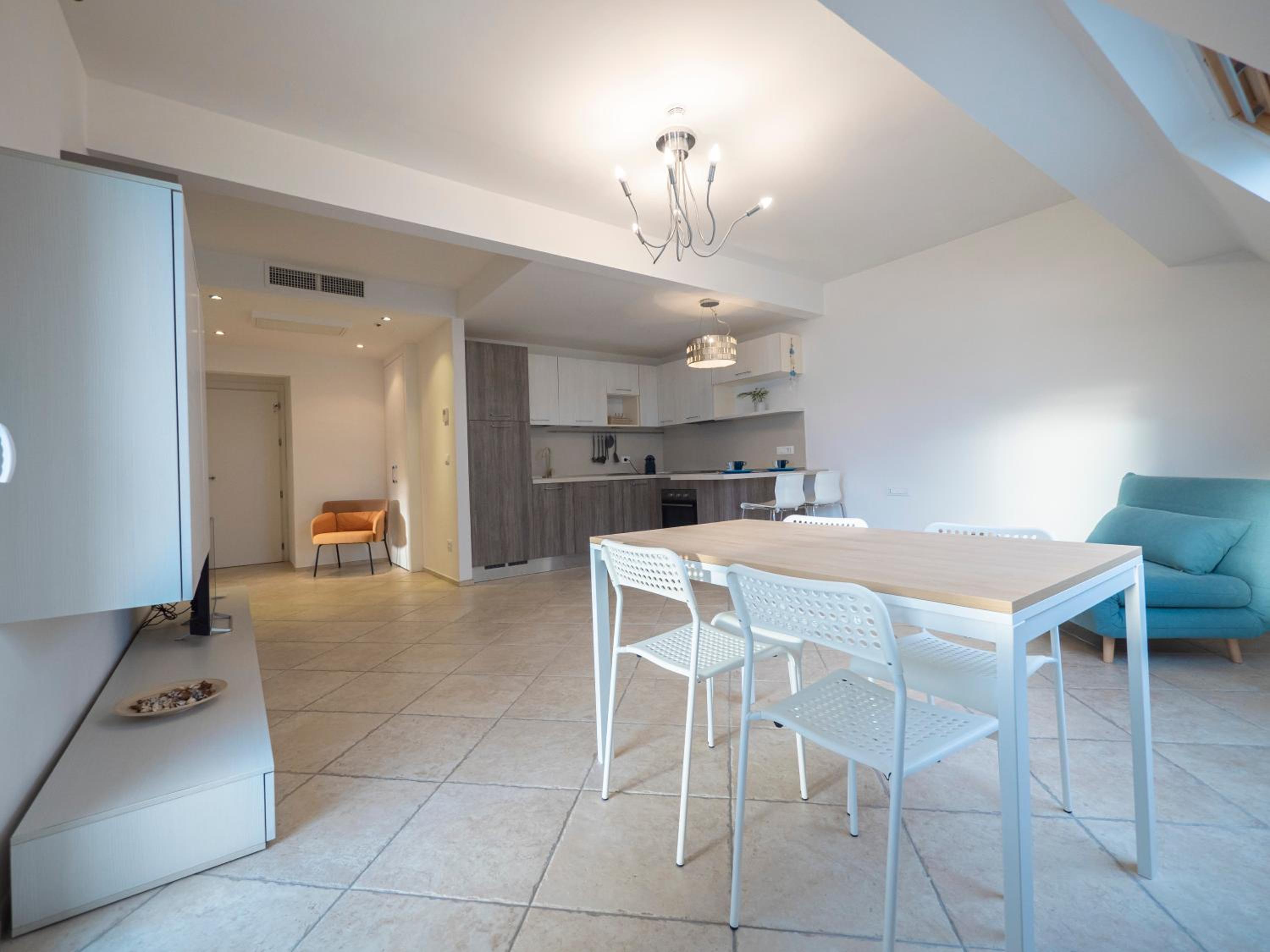 Deluxe Suite with Sea View photo 2