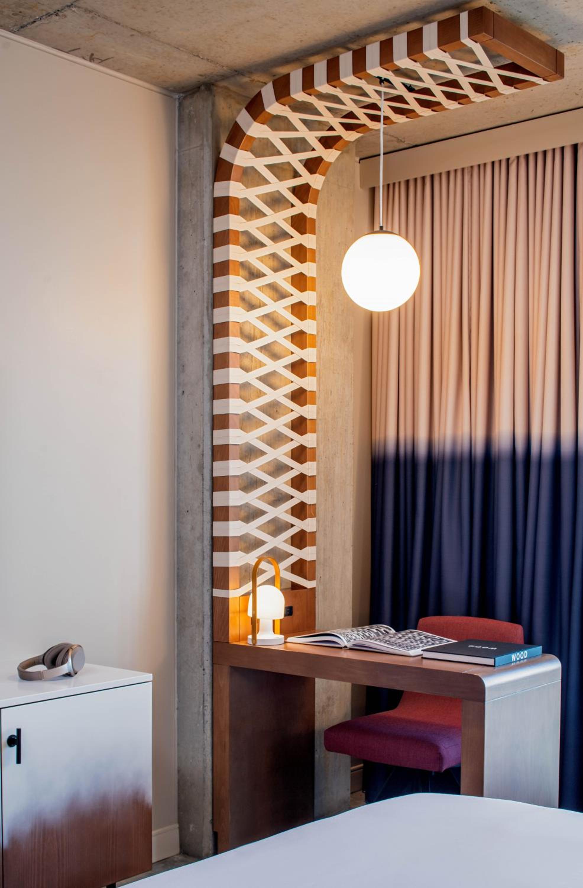 King Room with City View - Photo 2
