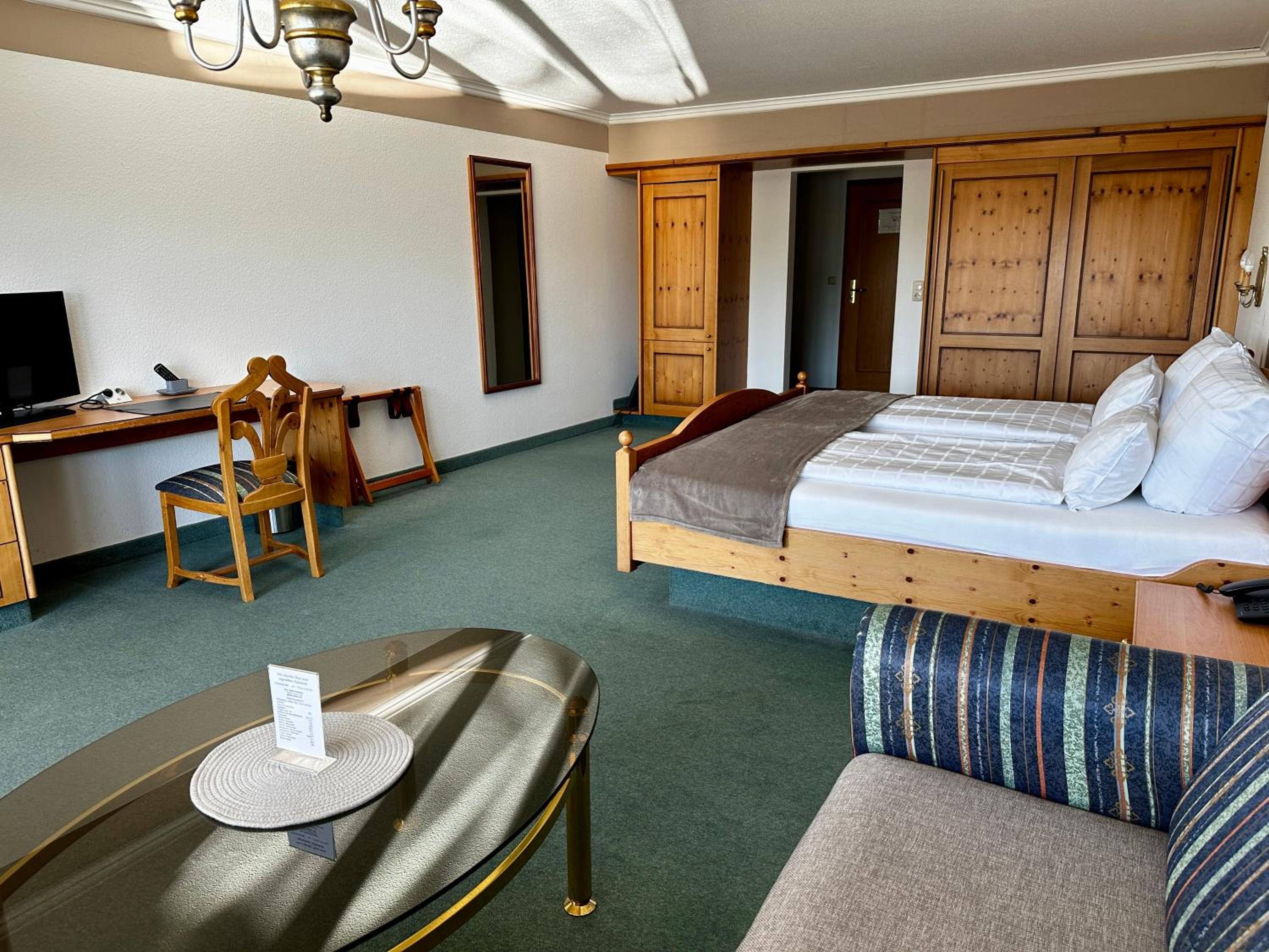 Suite with Mountain View