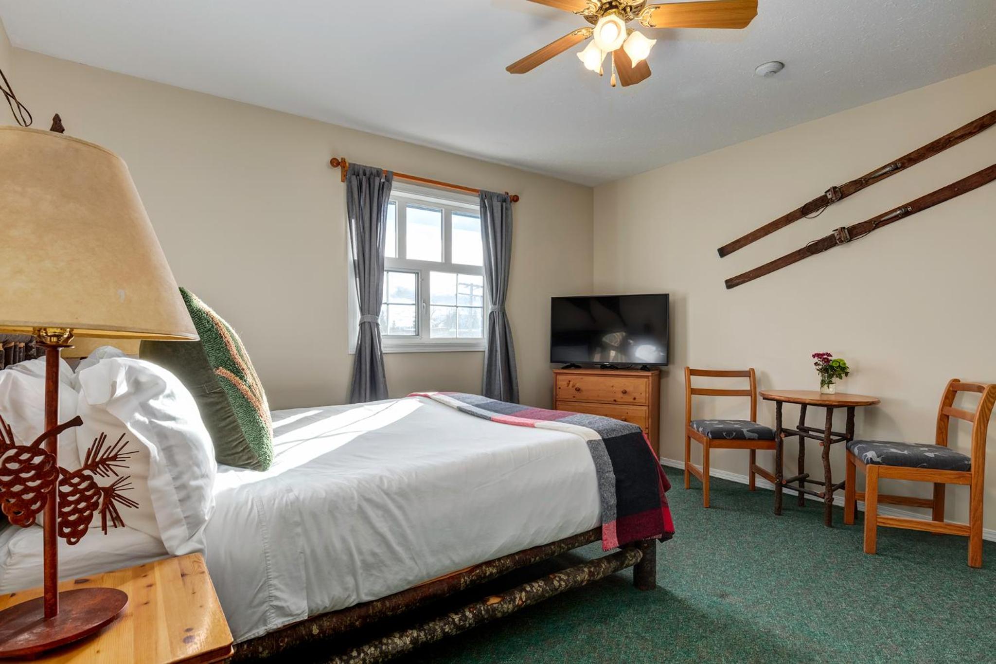 Queen Room photo 3