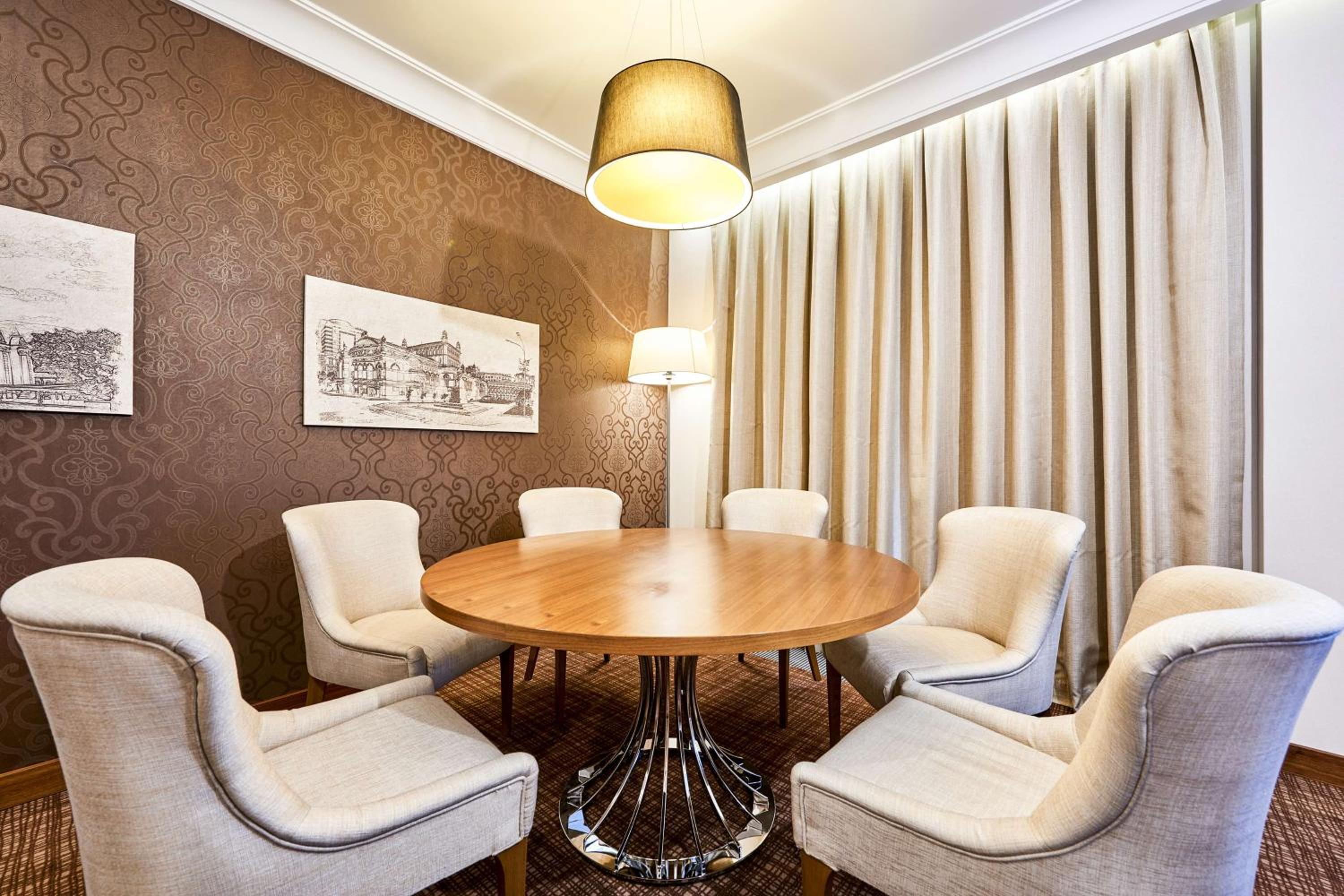 Presidential Suite photo 3