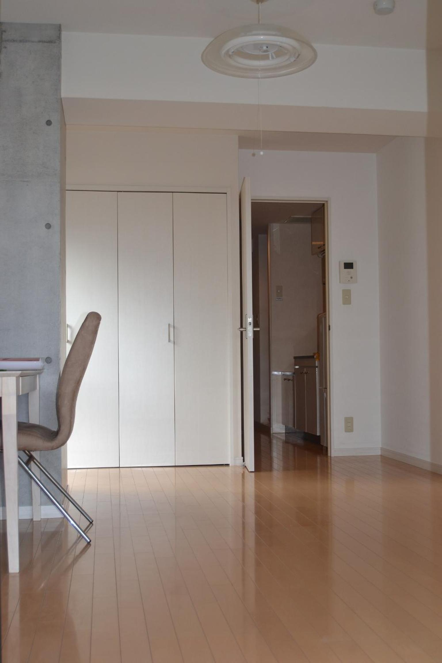 Apartment - Photo 8