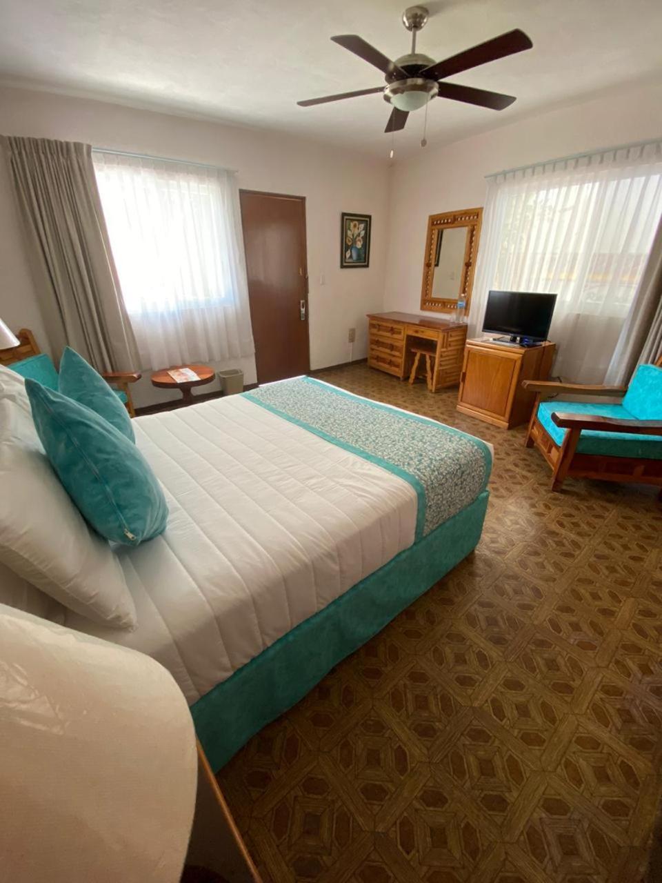 Standard King Room