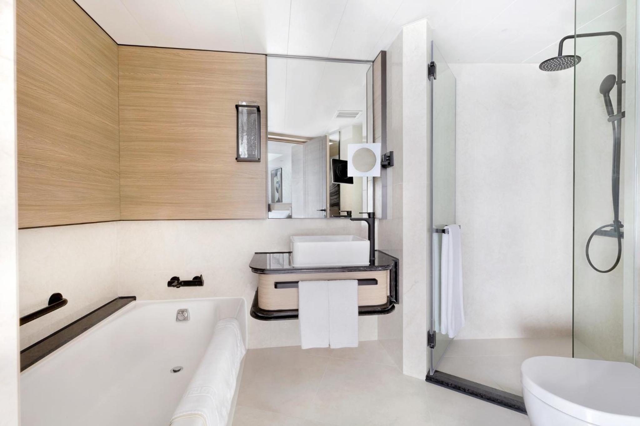 King or Twin Room with Harbor View