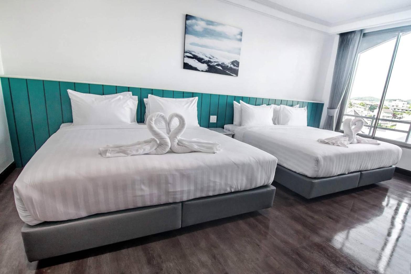 Premium Quadruple Room - Photo 2