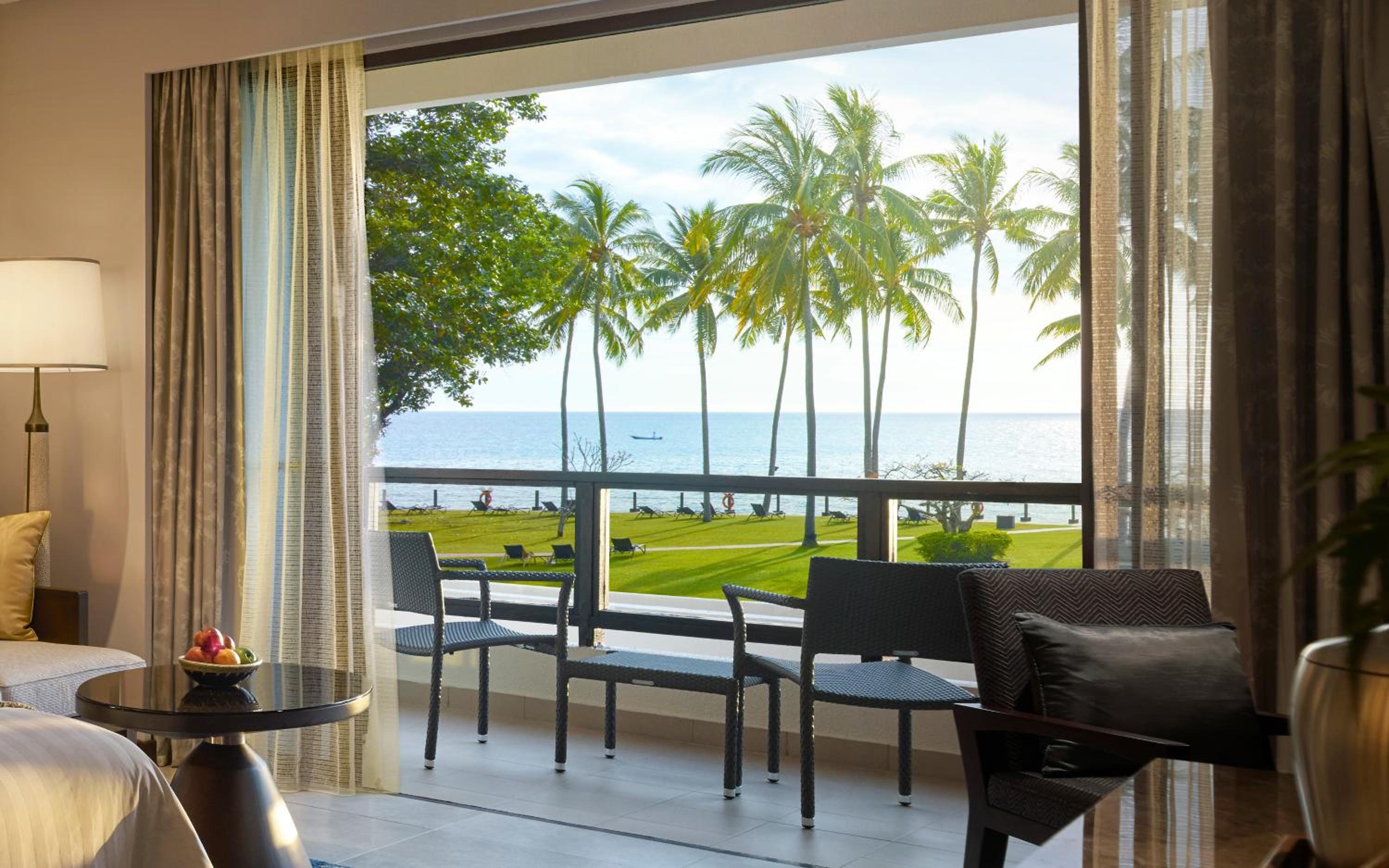 Tanjung King Room with Sea View - Photo 3