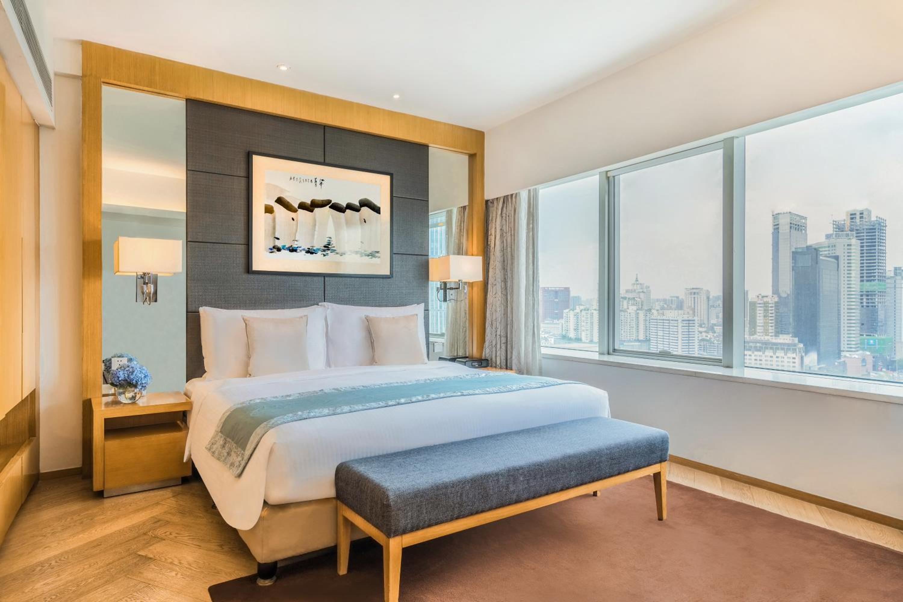 One-Bedroom Executive - Photo 1