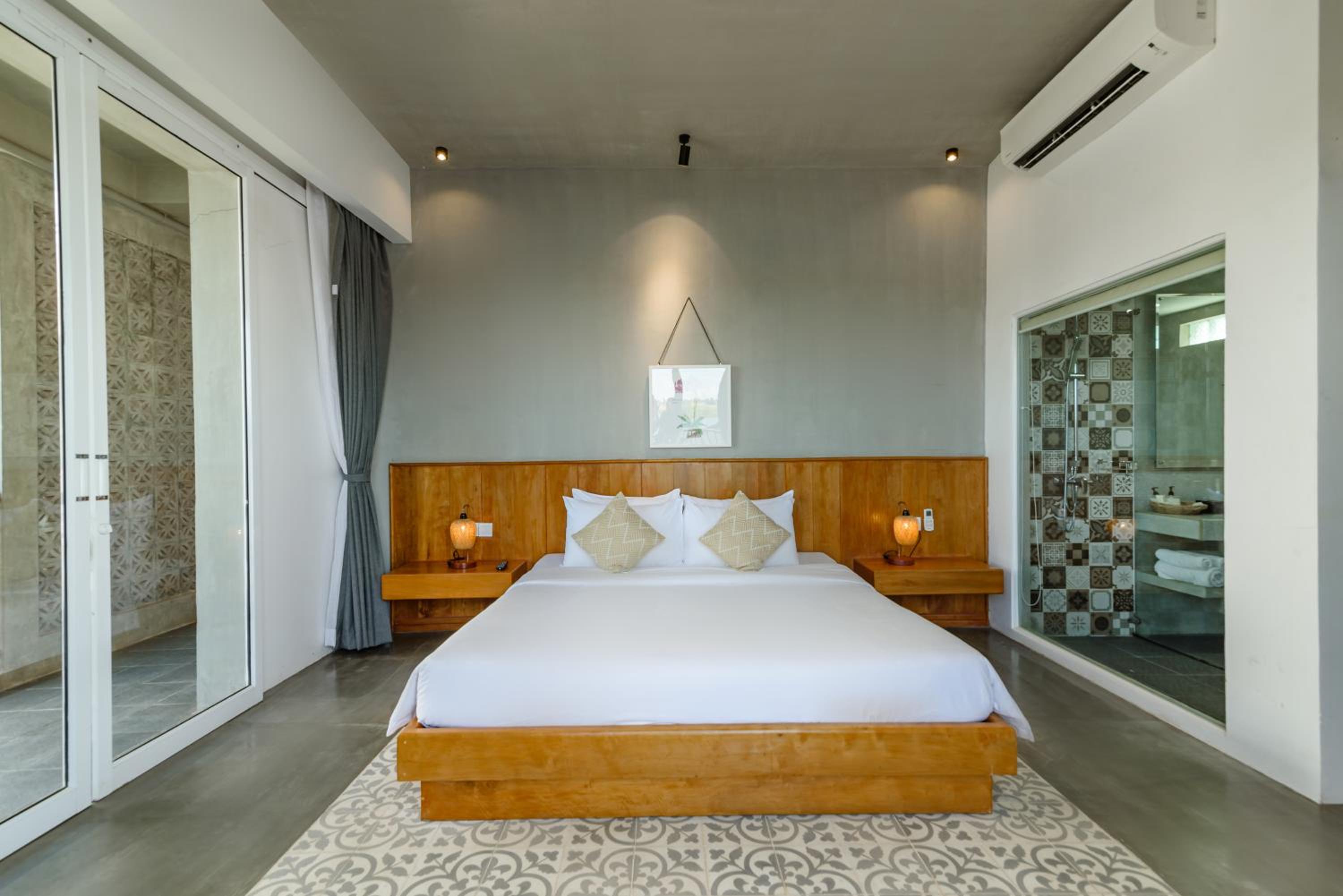Deluxe Double Room with Sea View - Photo 2