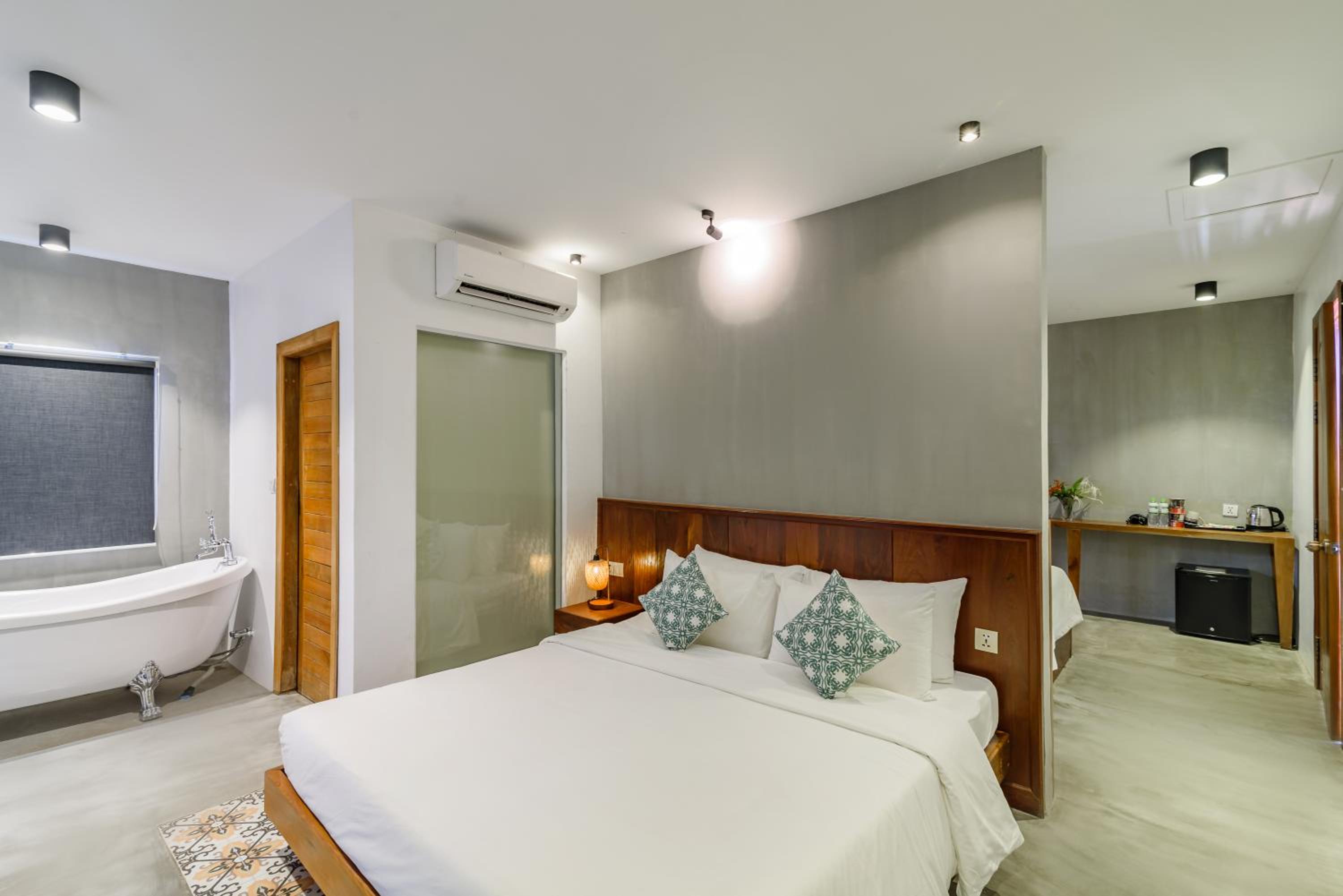 Family Room with Sea View - Photo 3