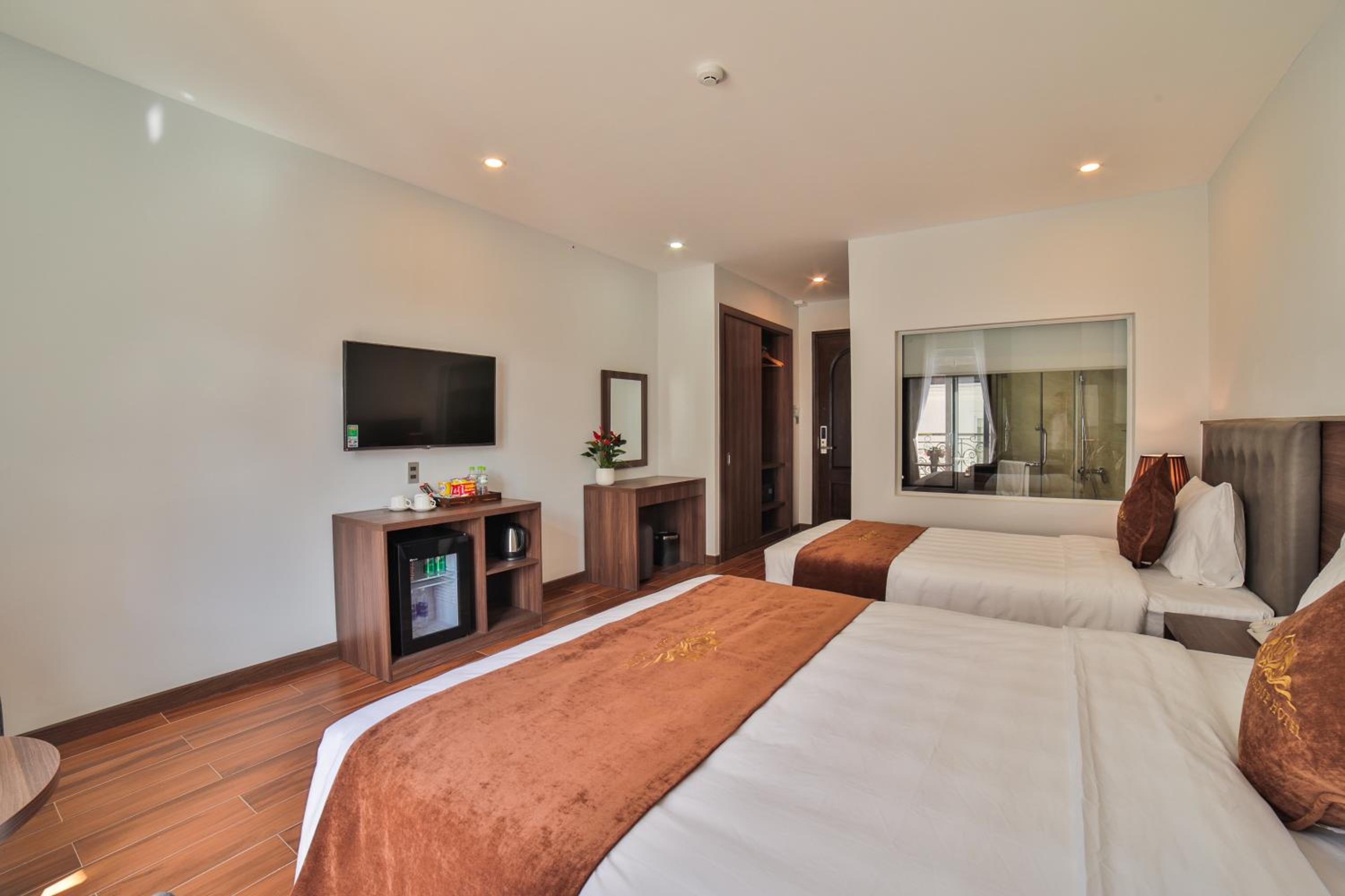 Deluxe Triple Room photo 2