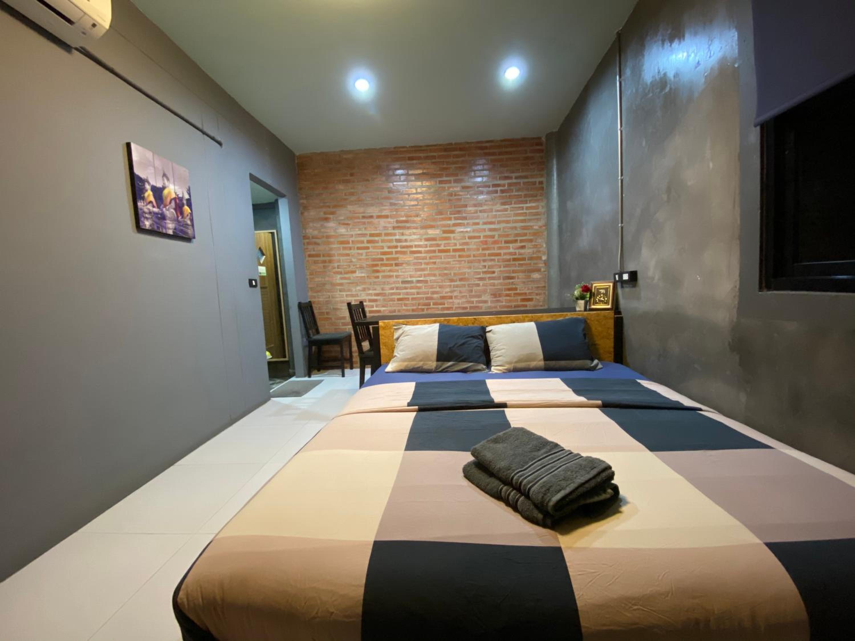 Deluxe Double Room with Shower photo 1