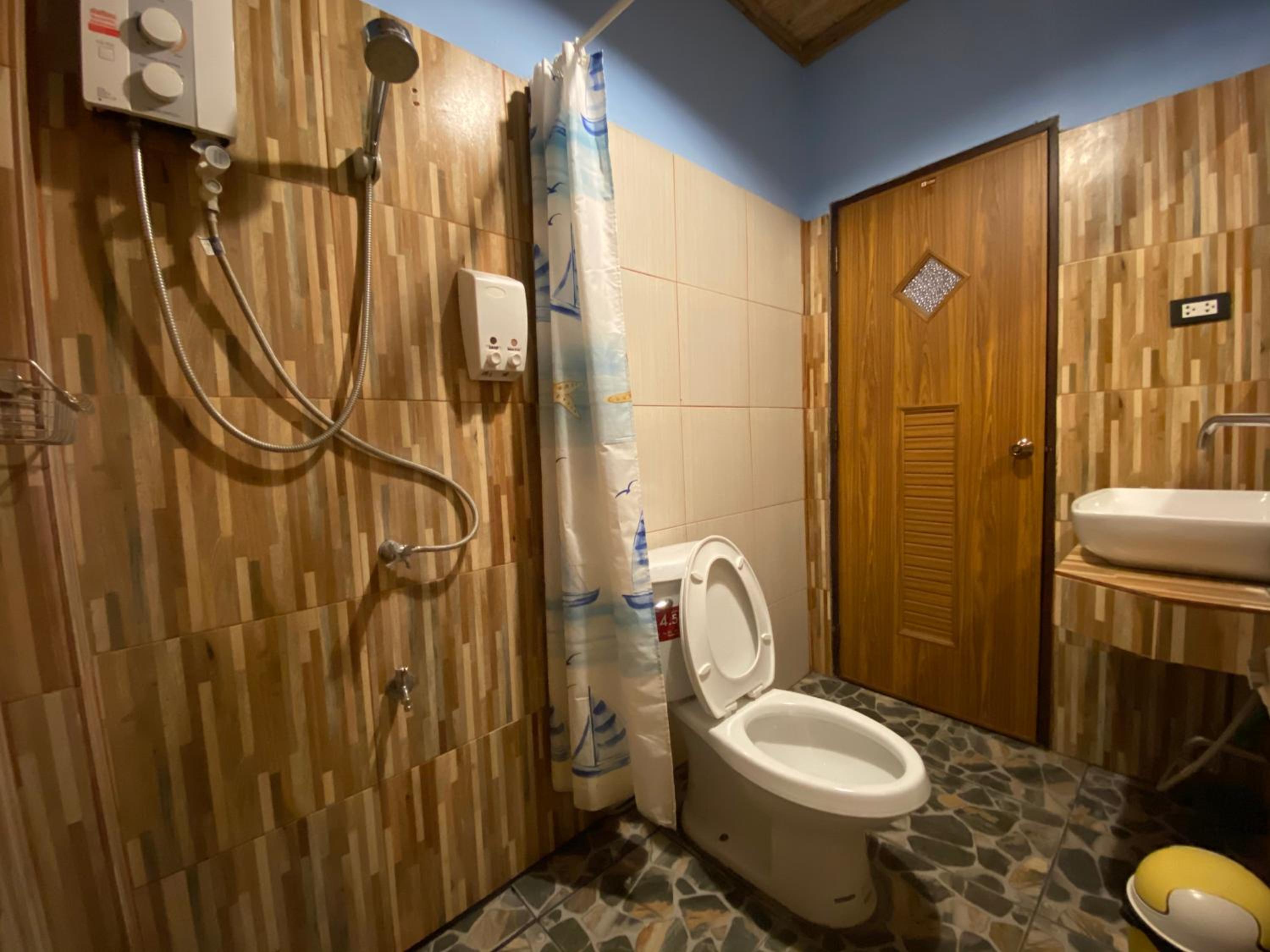 Standard Double Room with Shared Bathroom photo 2