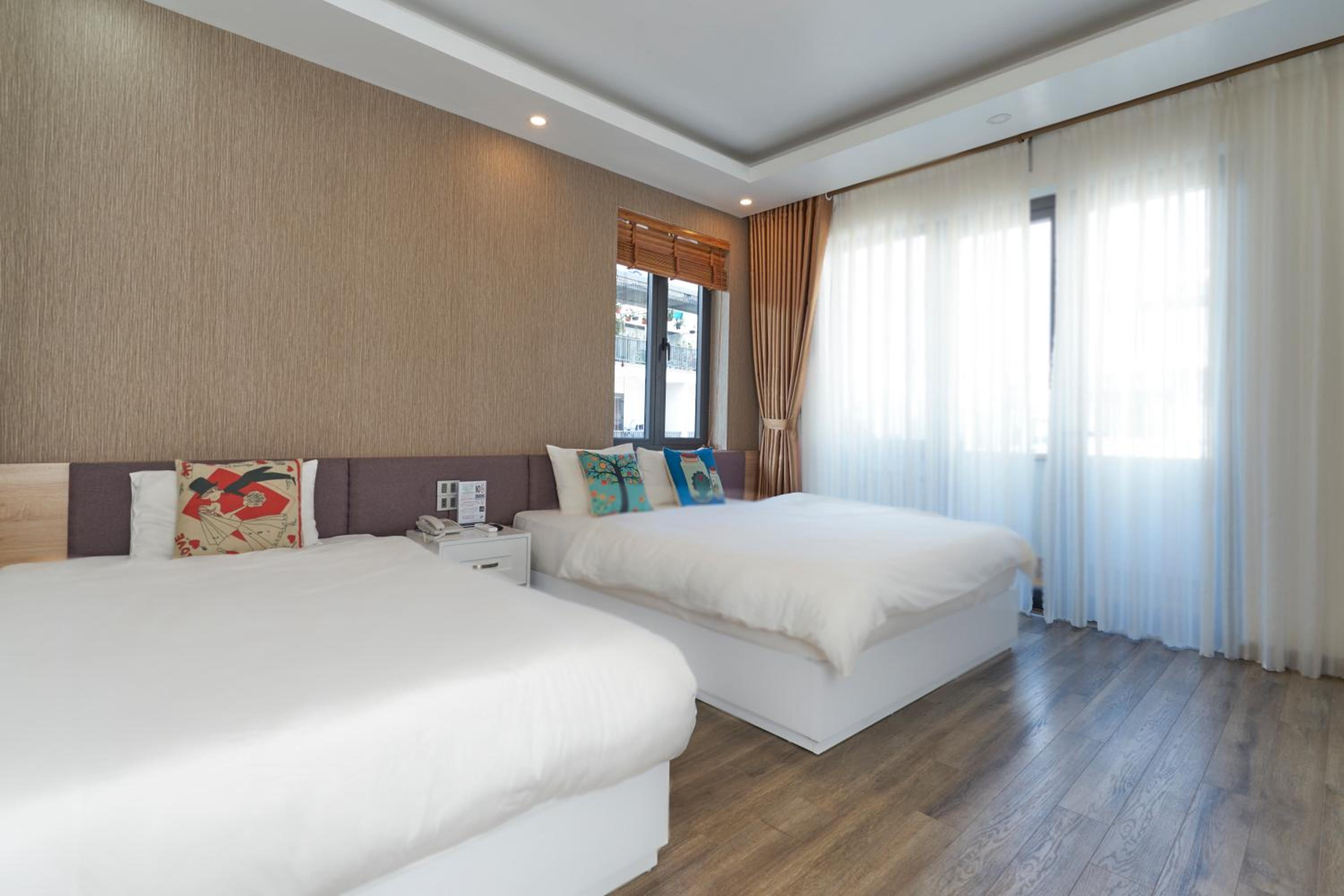 Deluxe Twin Room photo 2