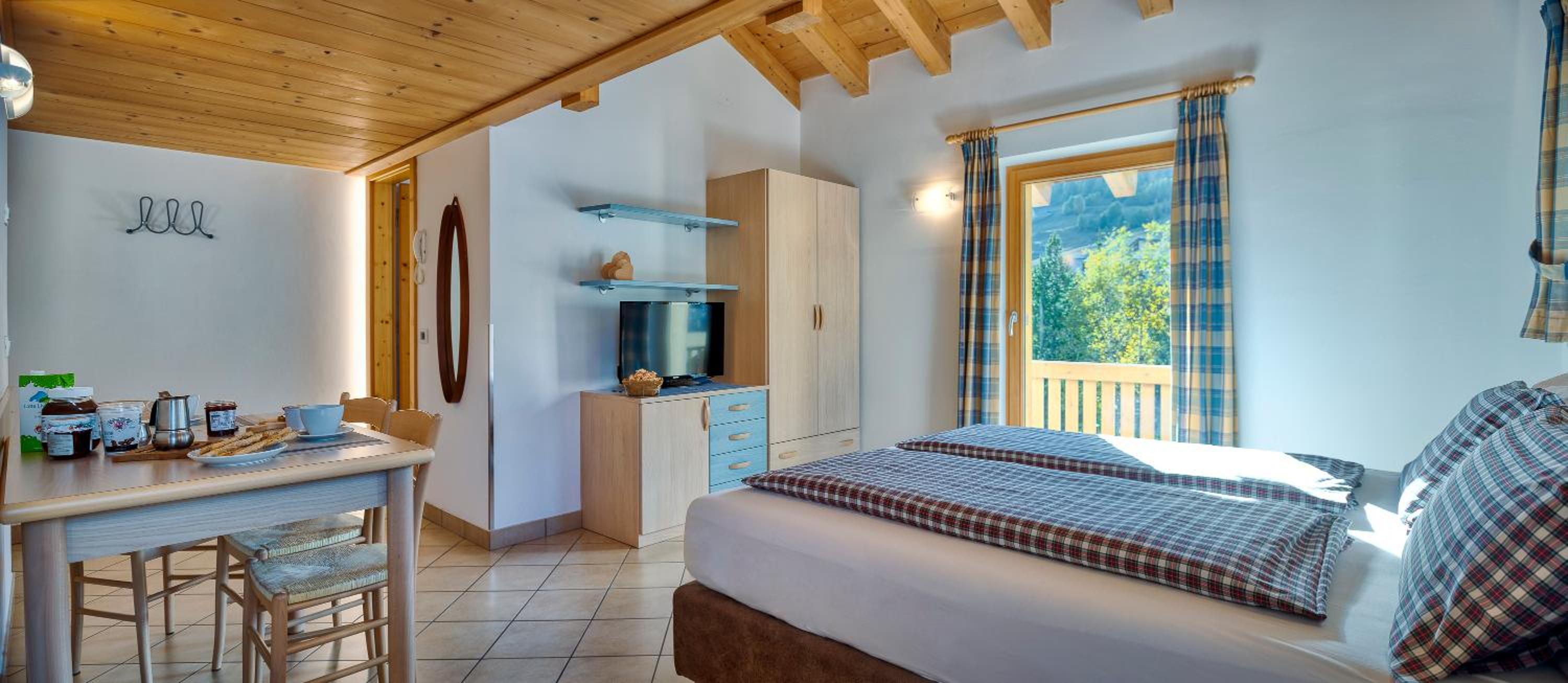 Studio With Balcony