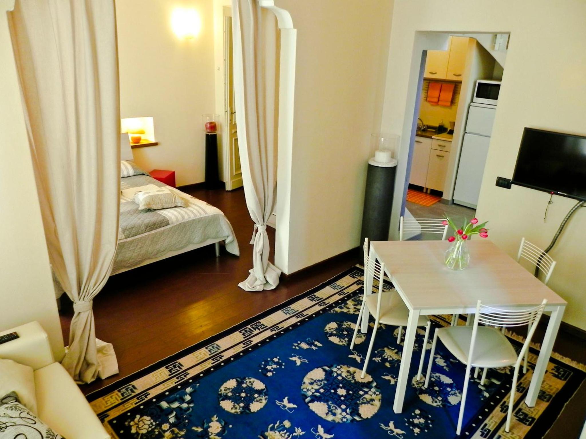 One-Bedroom Apartment - Split Level