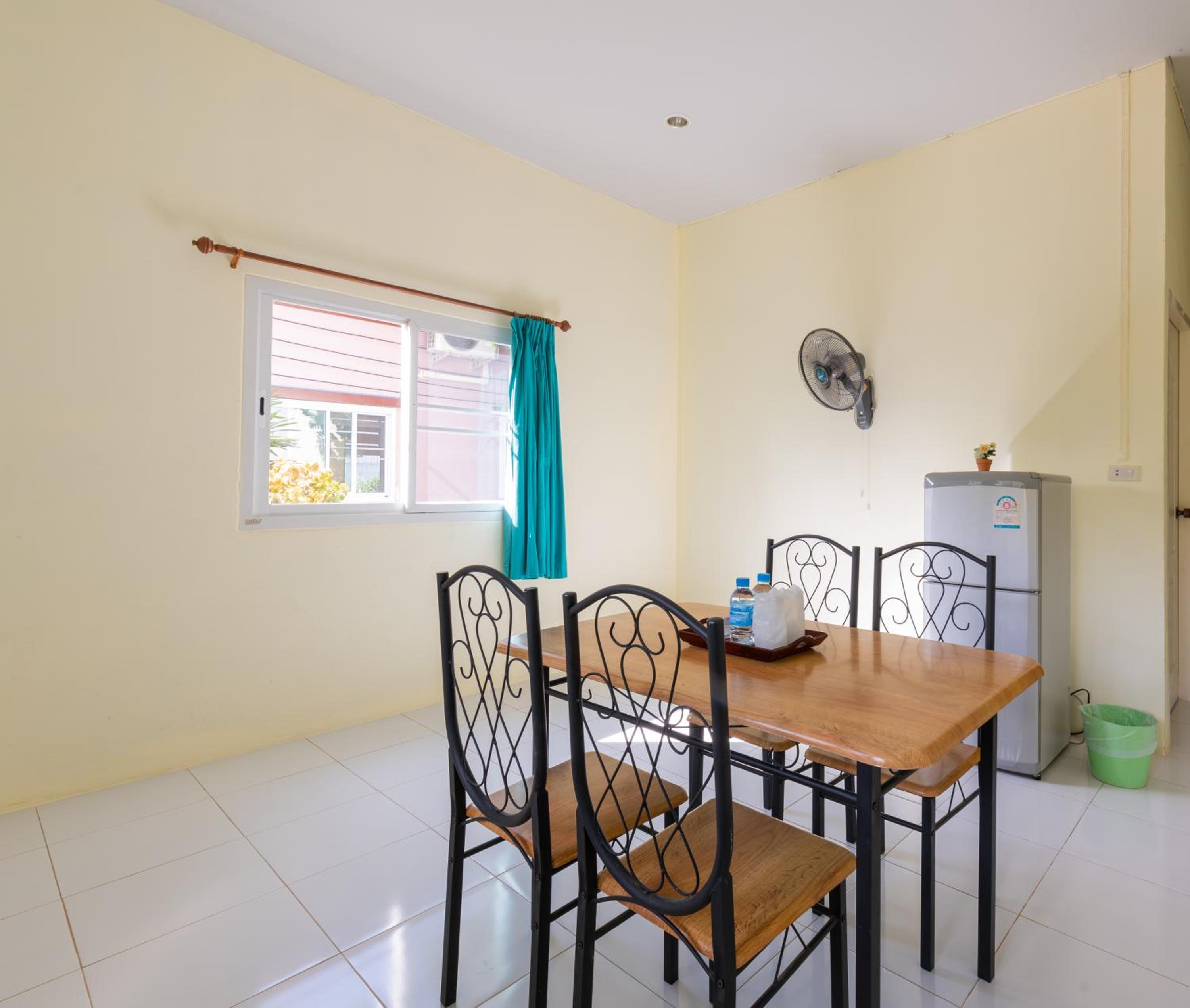 Standard Triple Room photo 3