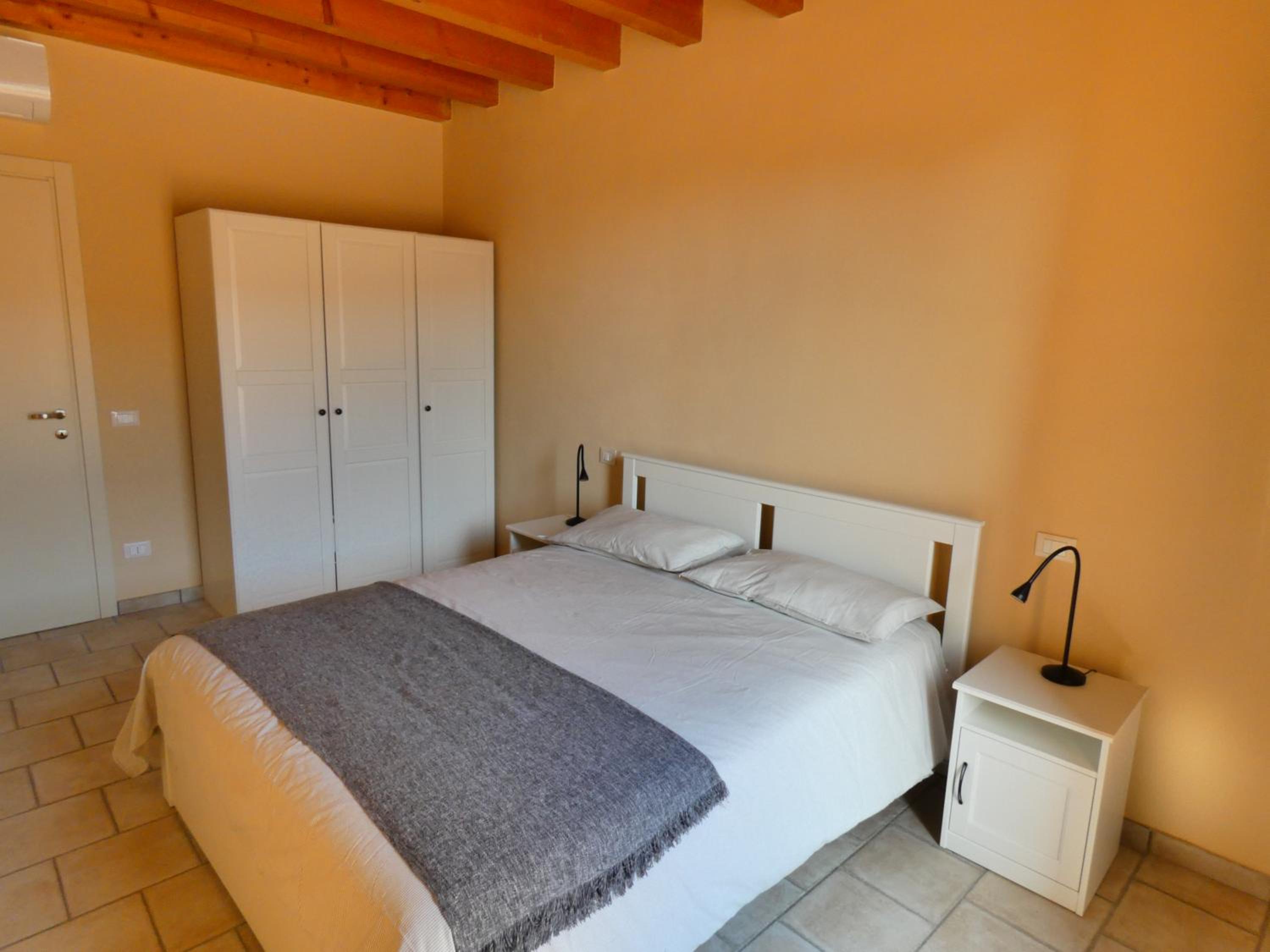 Two-Bedroom Apartment - Photo 2