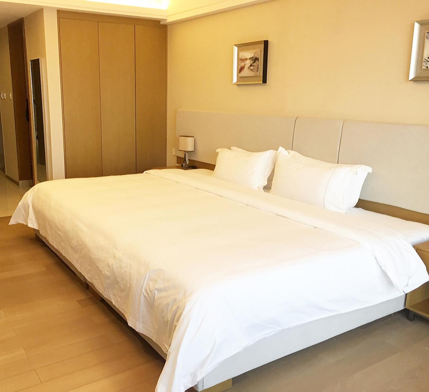 Standard King Room photo 3