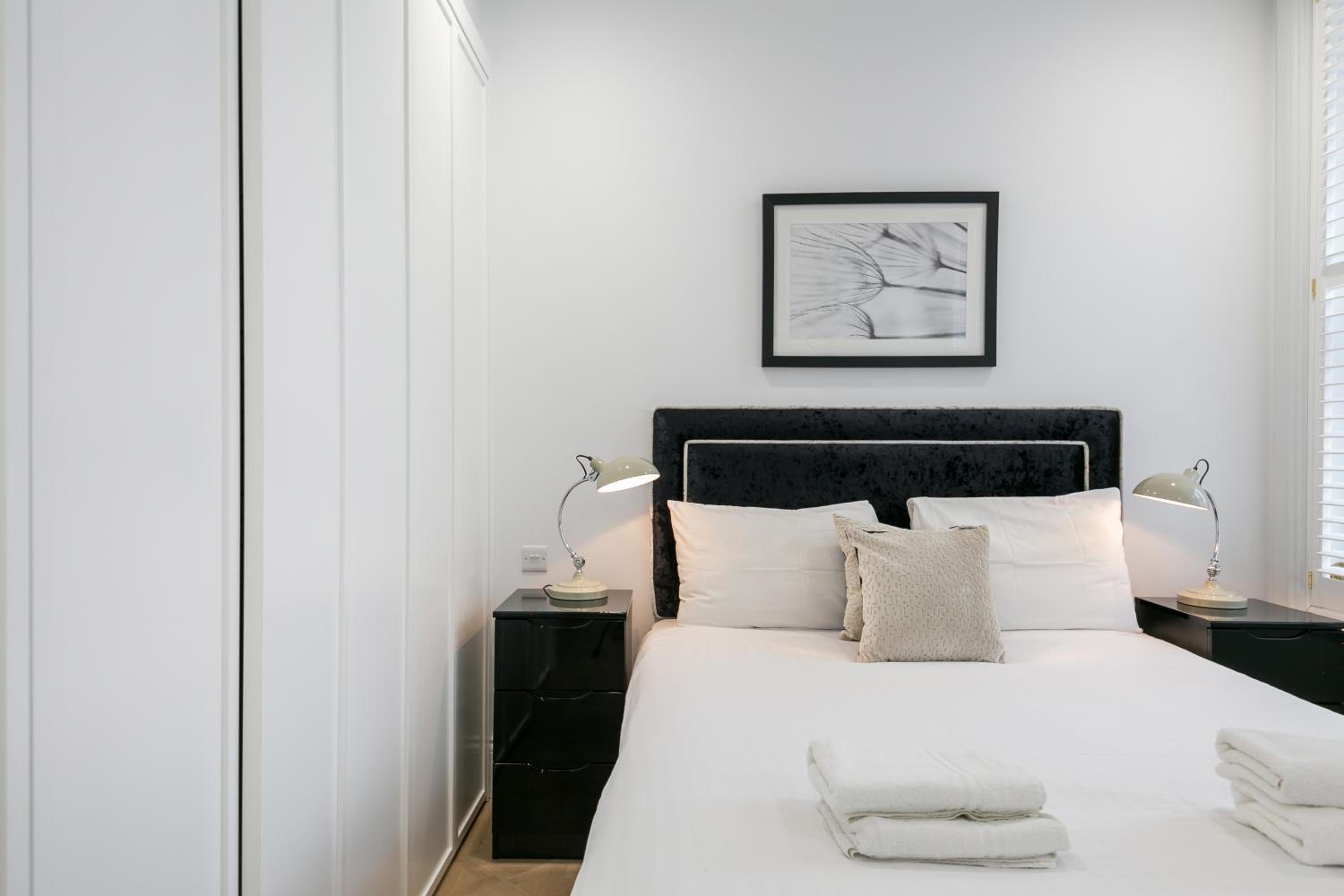 Superior One-Bedroom Apartment photo 1