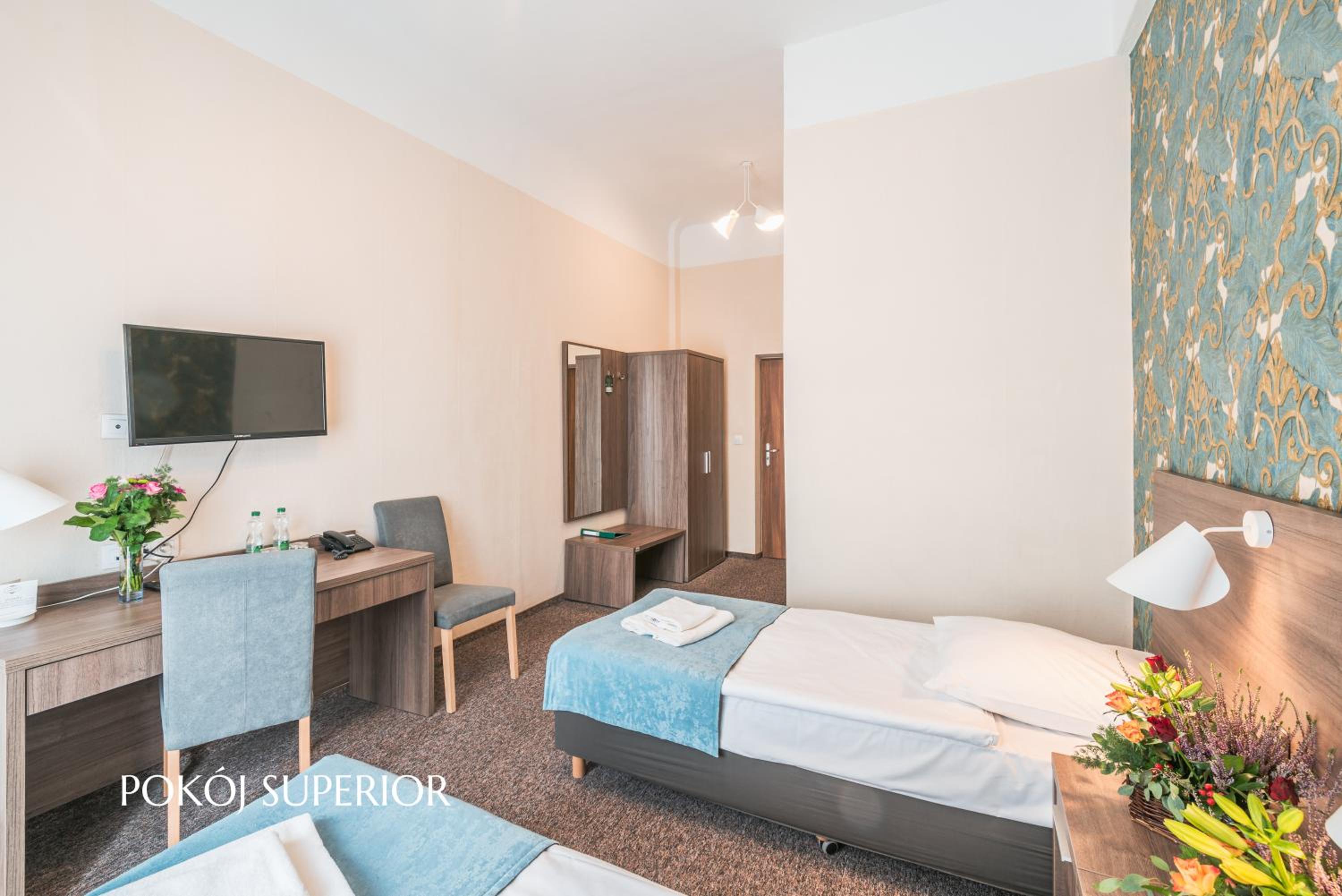 Superior Twin Room - Photo 3