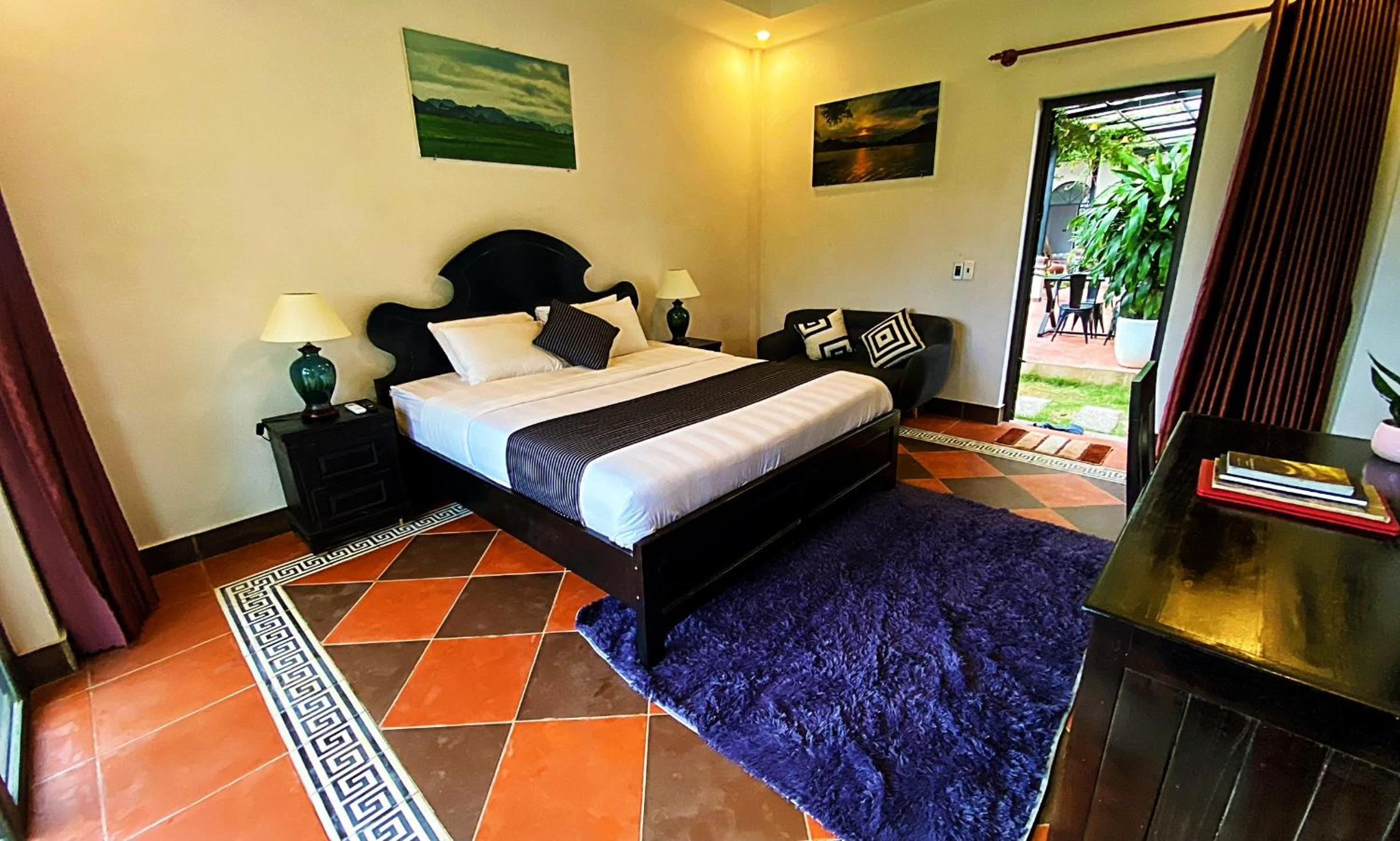 Villa photo 2