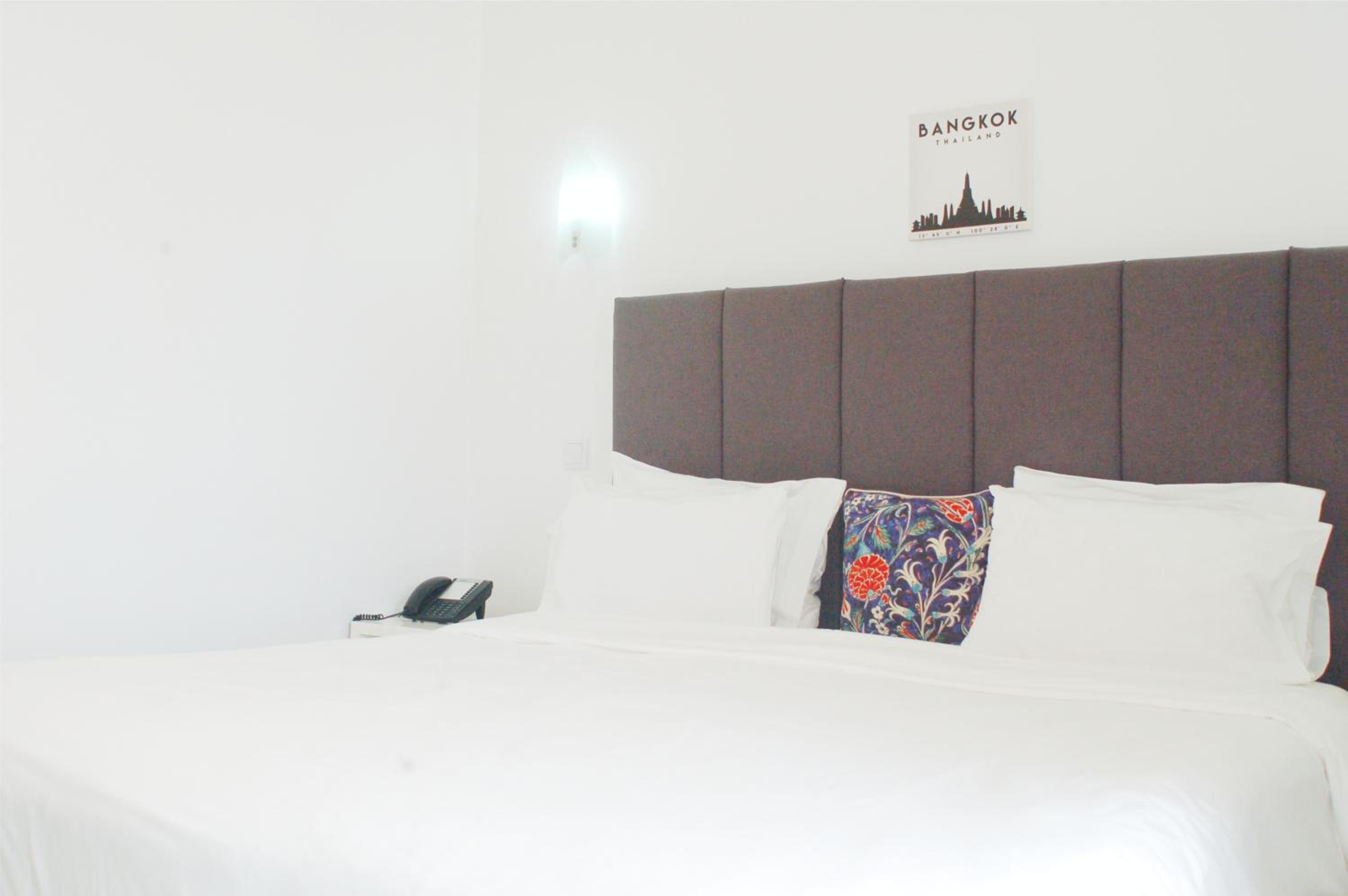 Double or Twin Room - Photo 7