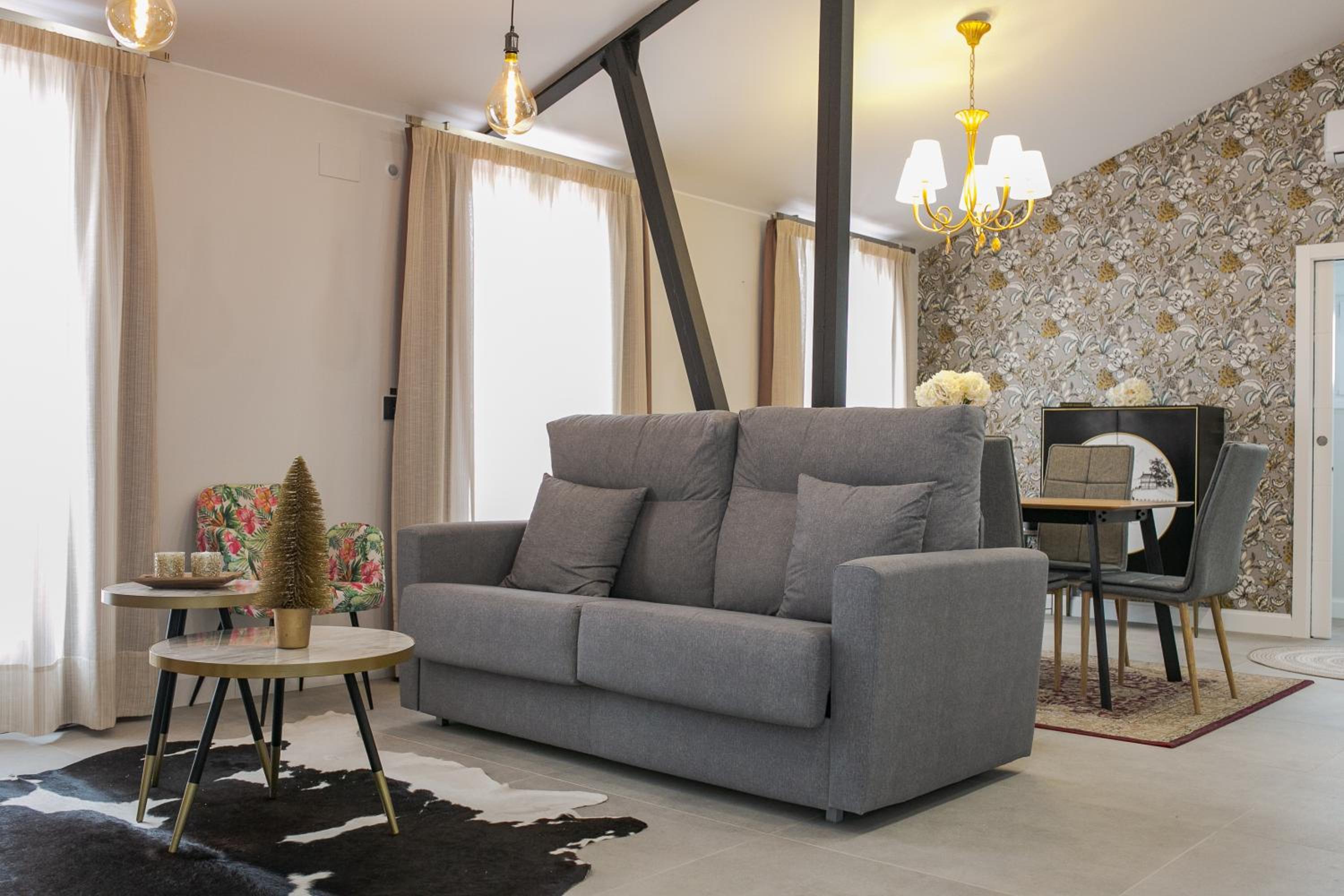 Two-Bedroom Apartment - Photo 4