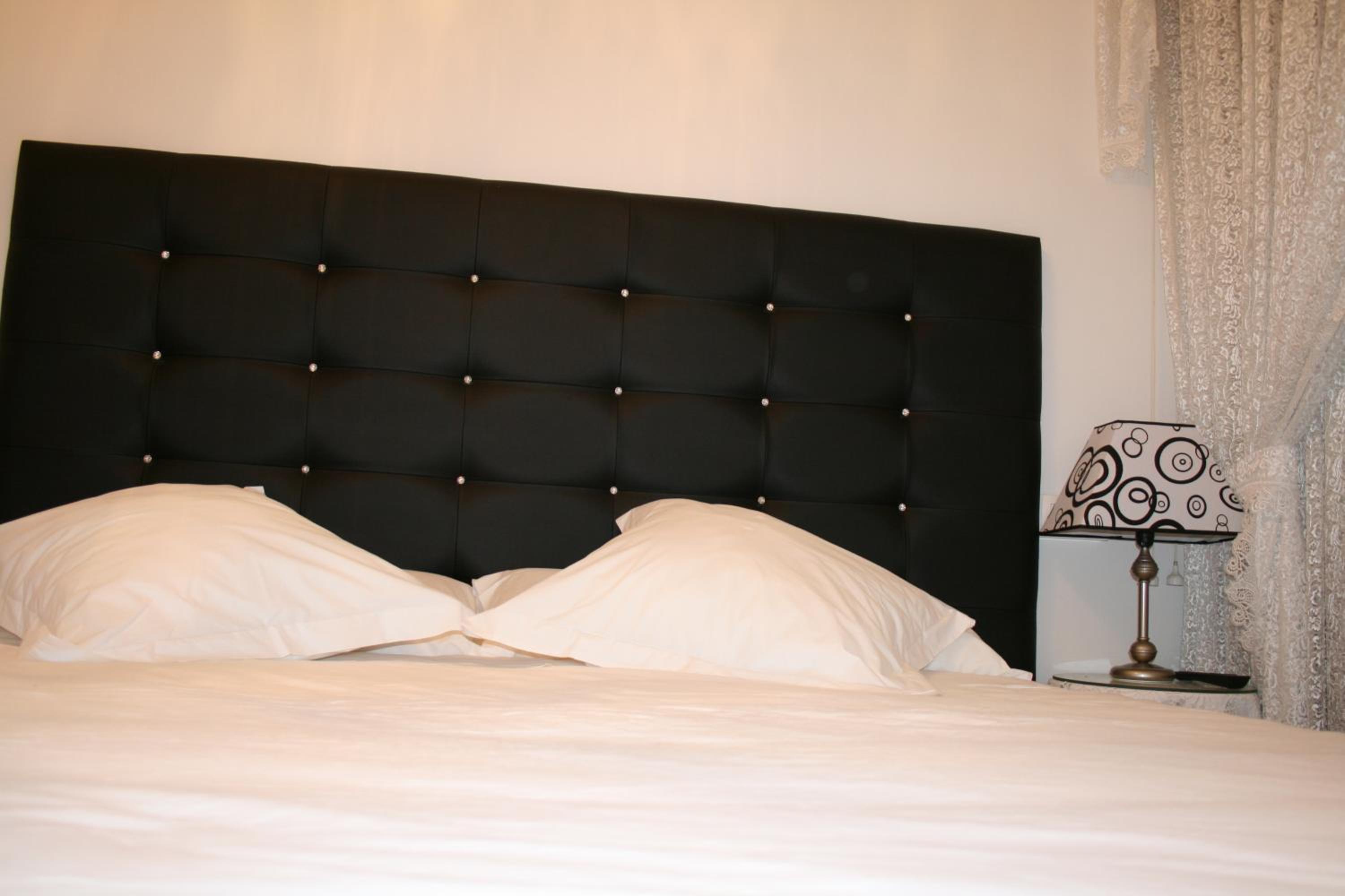 Deluxe King Room photo 3