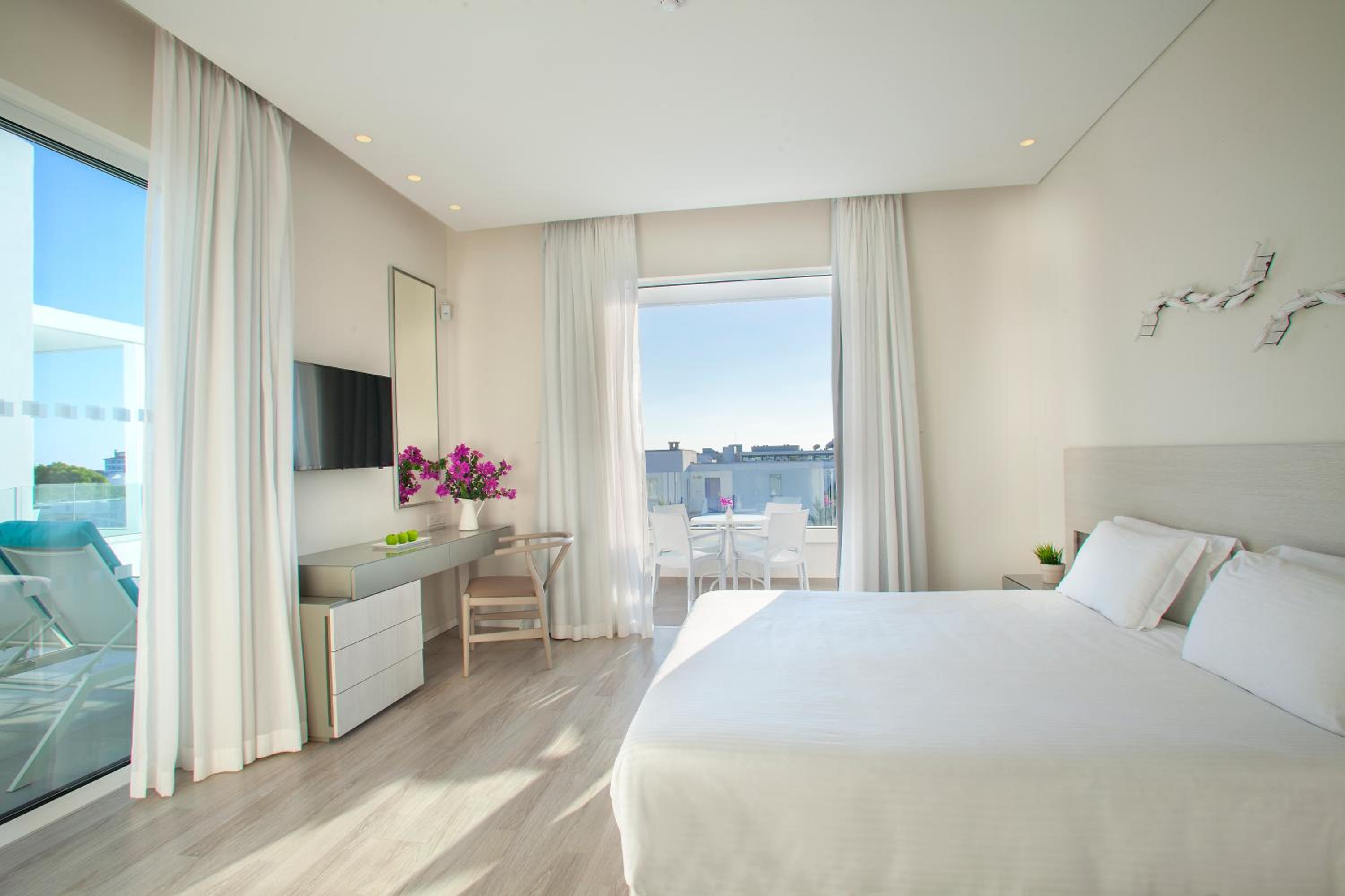 Two-Bedroom Suite - Photo 1