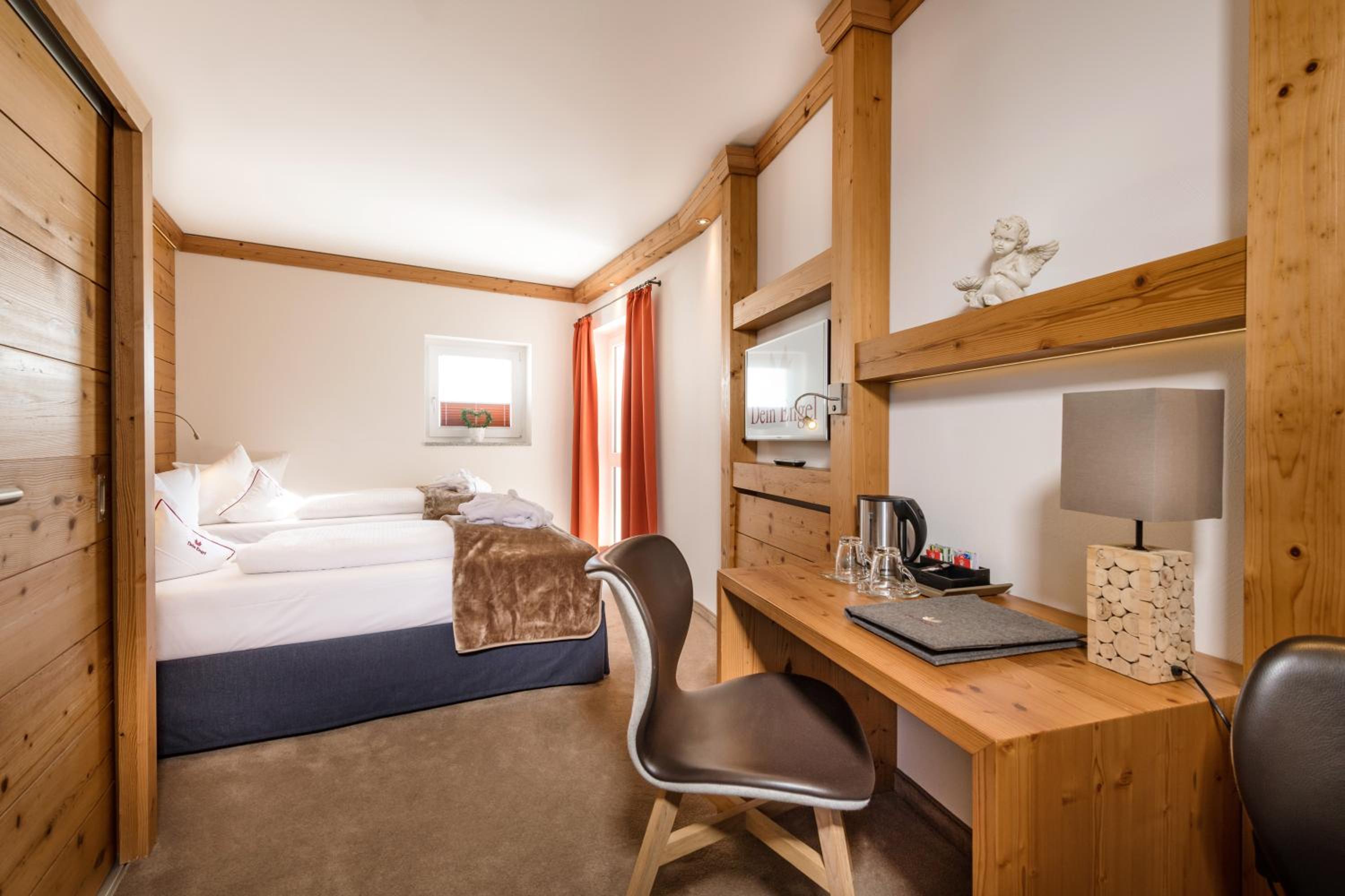 Two-Bedroom Suite photo 2