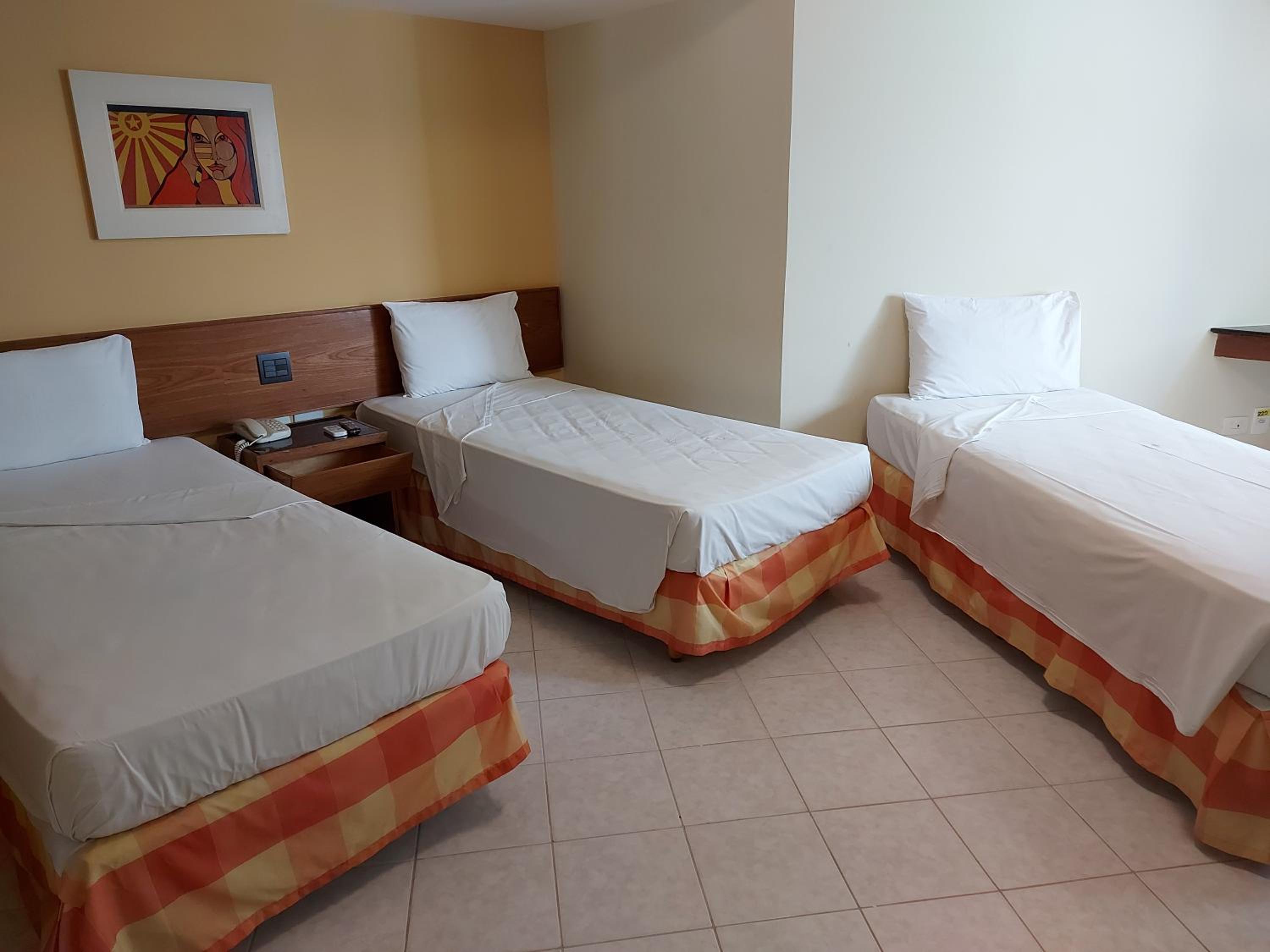 Standard Triple Room - Photo 2
