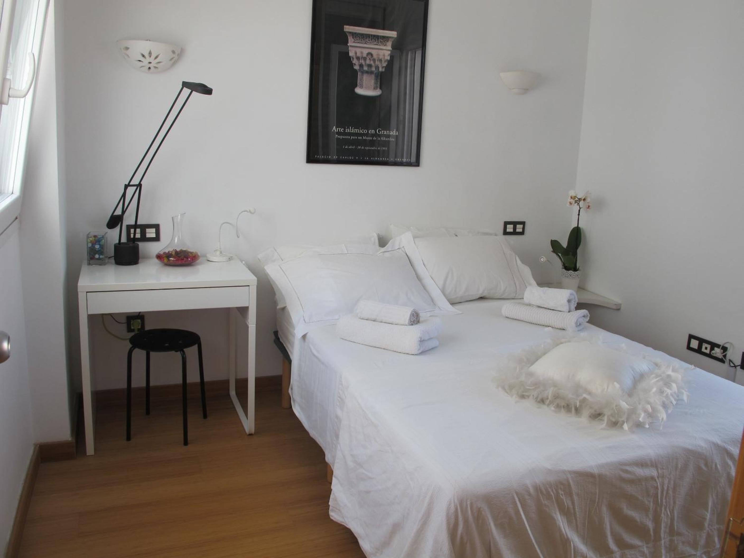 Double or Twin Room - Photo 5