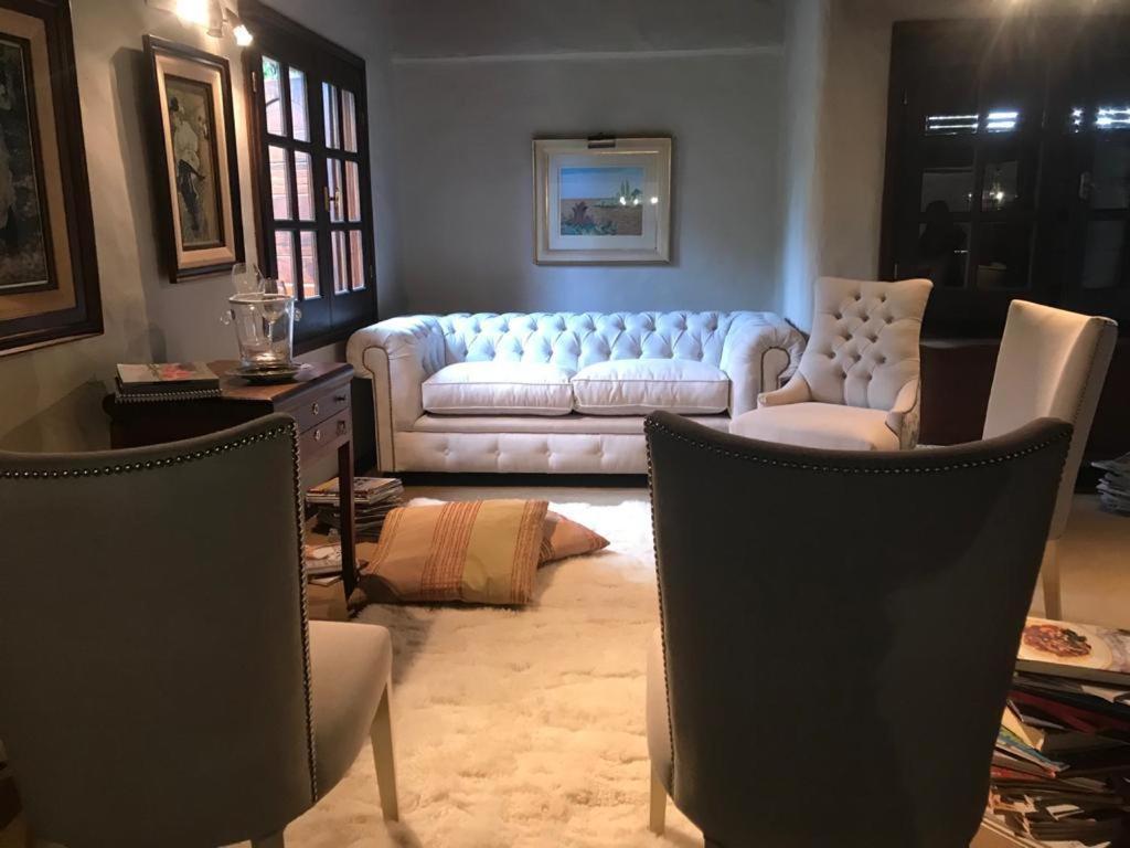 Three-Bedroom House photo 1