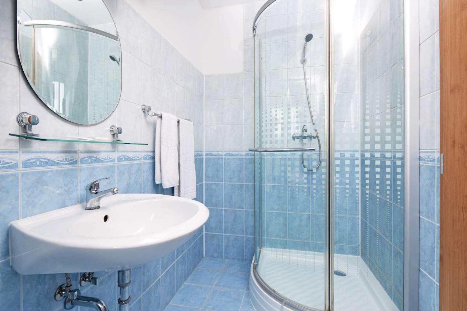 Standard Double Room - Photo 4