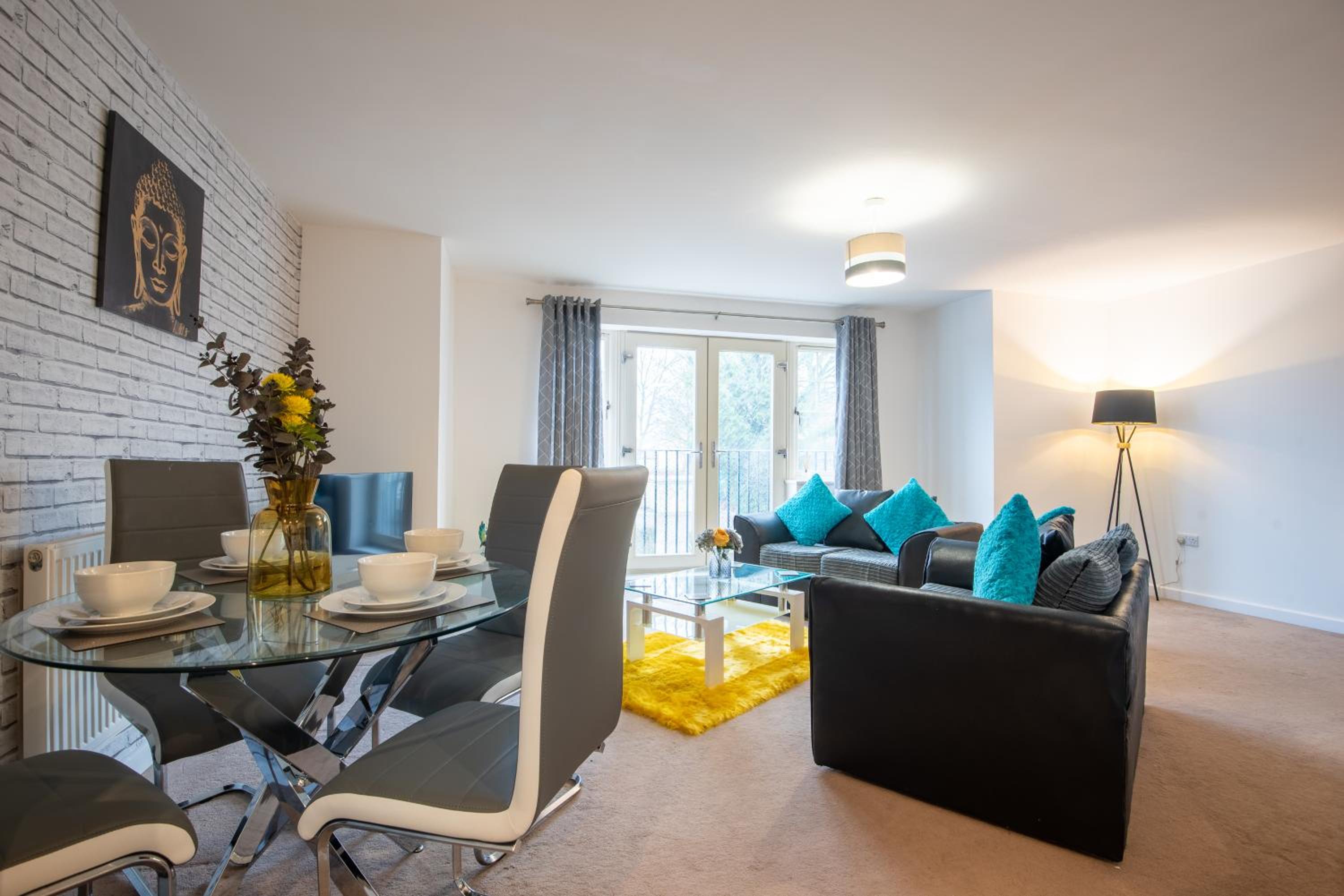 Two-Bedroom Apartment - Photo 15
