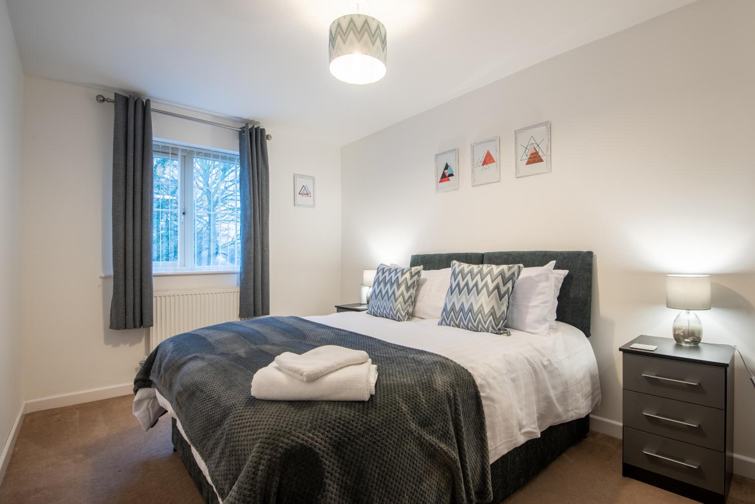 Two-Bedroom Apartment - Photo 2