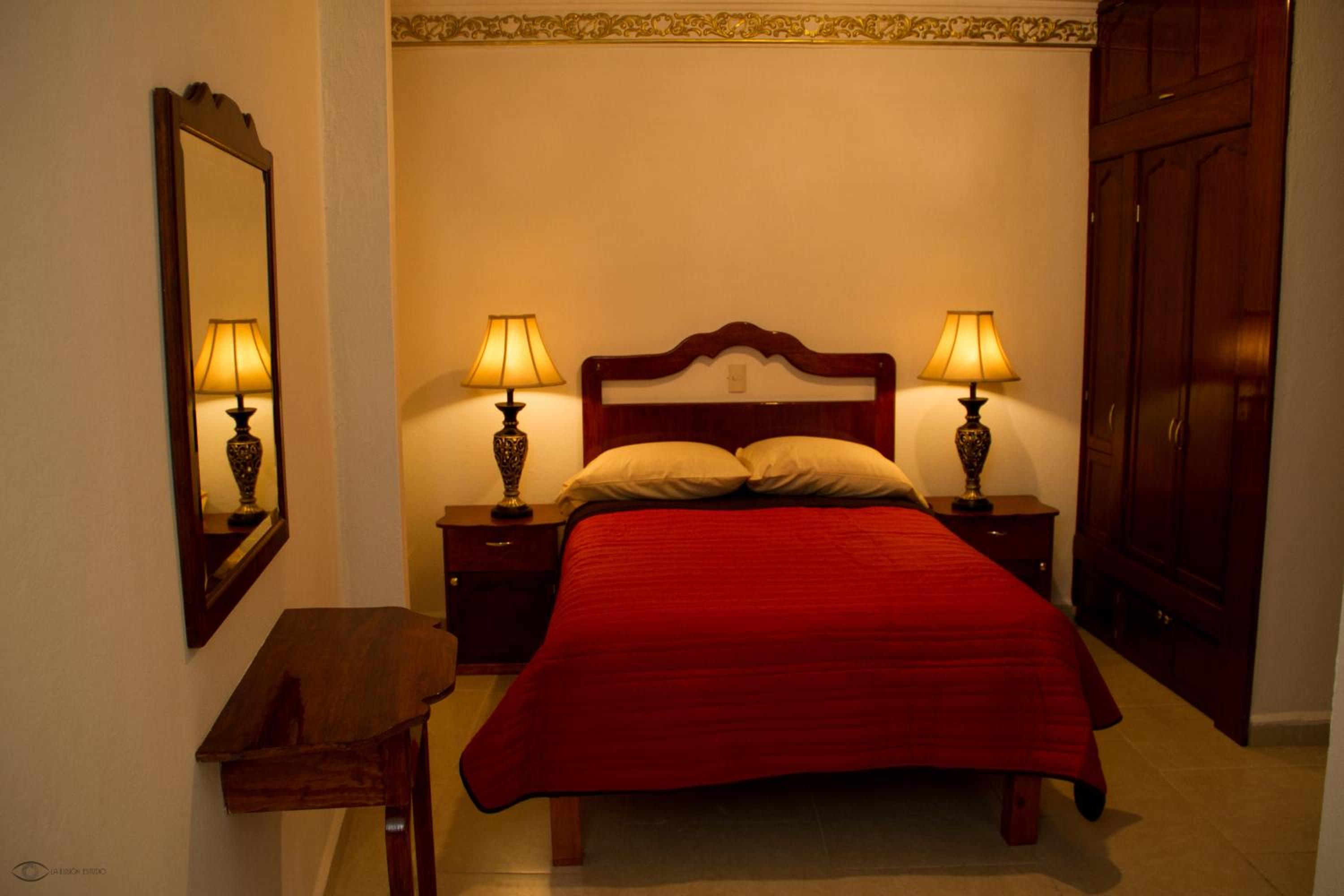 Budget Double Room - Photo 7