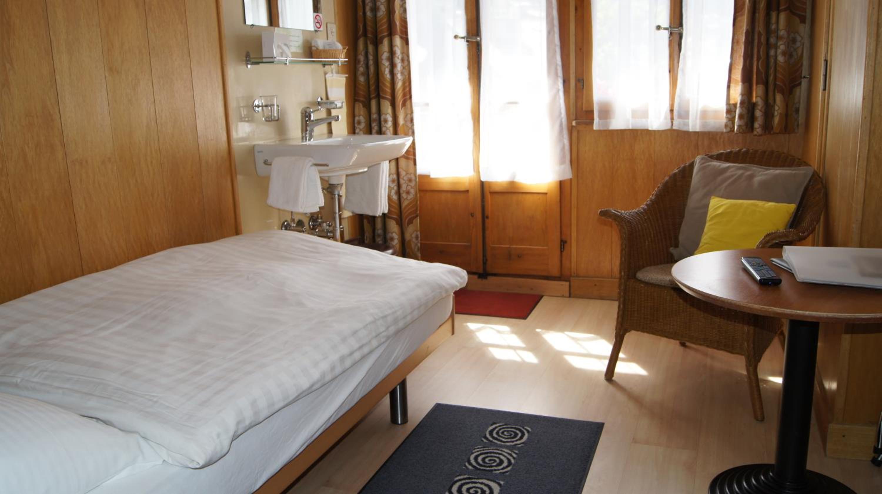 Single Room with Shared Bathroom