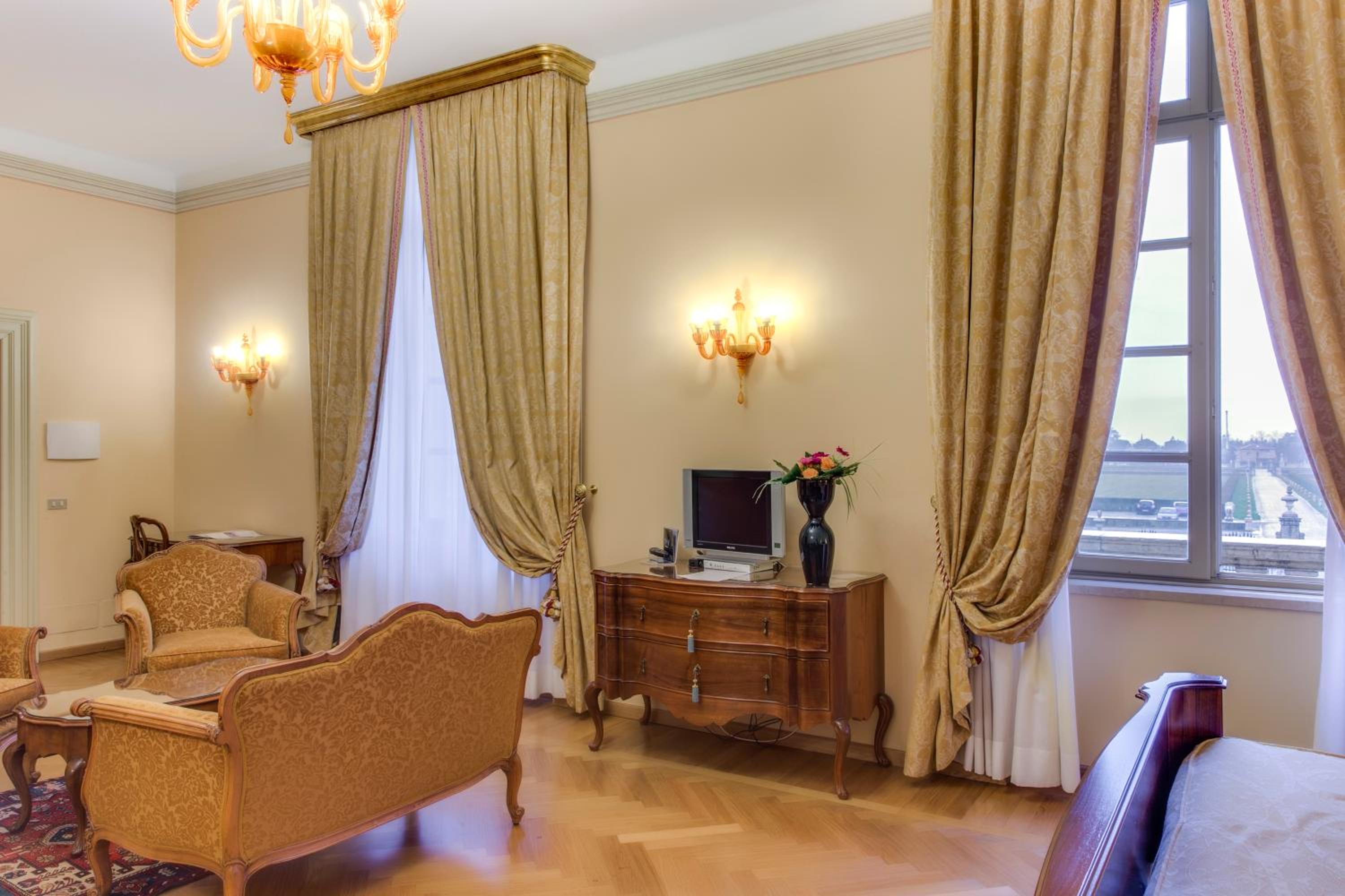Junior Suite - Photo 3