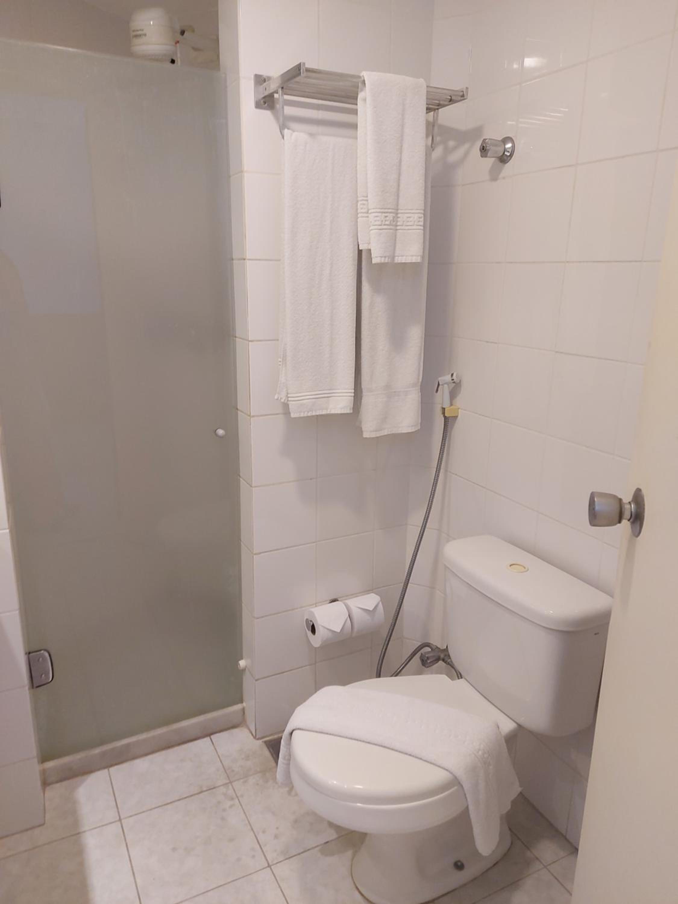 Standard Double or Twin Room - Photo 3