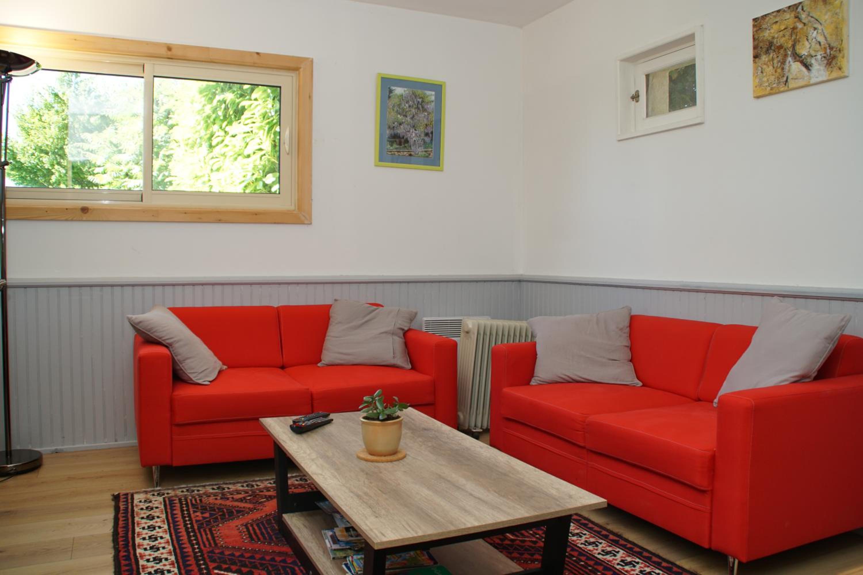Two-Bedroom Cottage photo 3