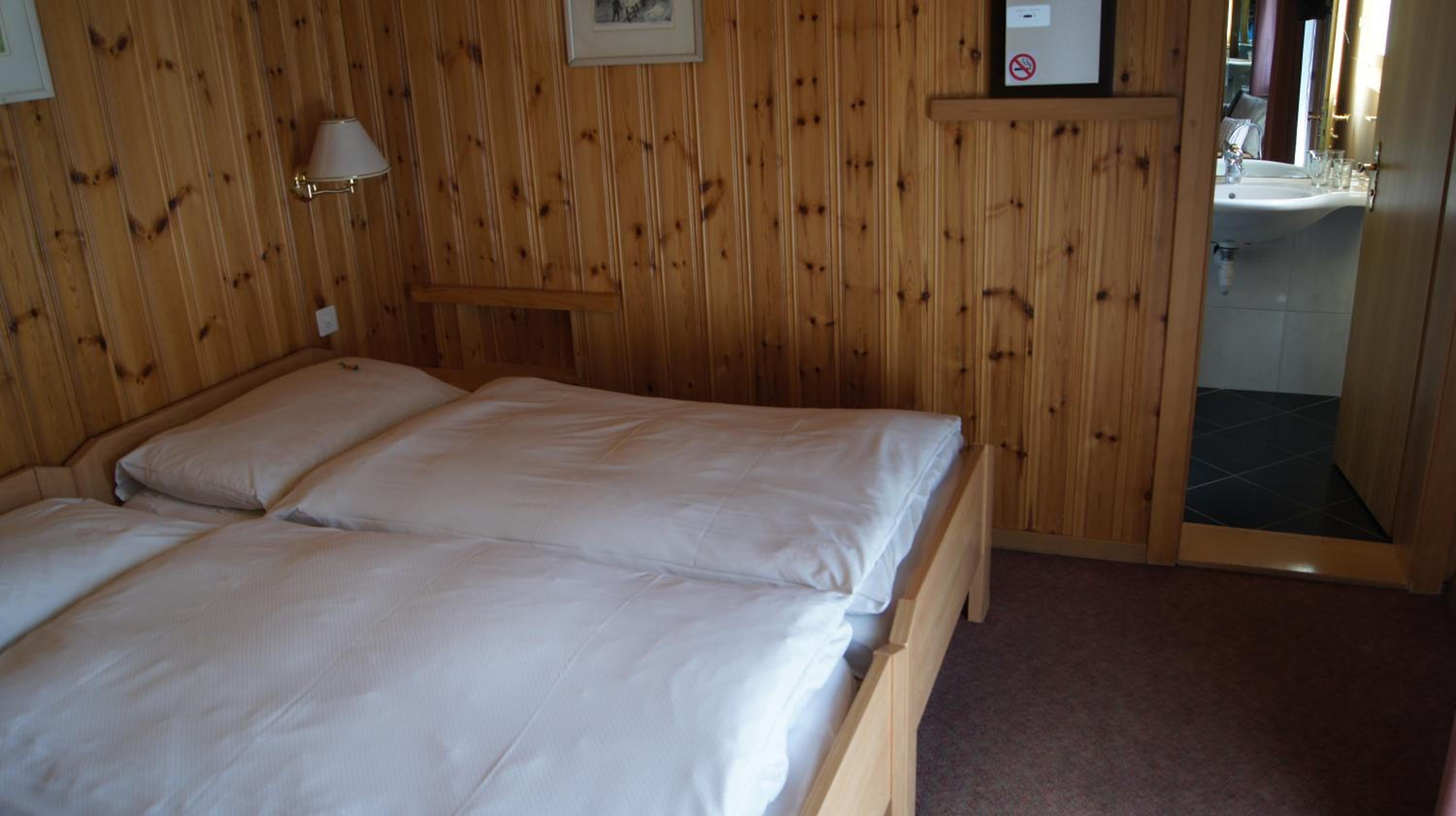 Double or Twin Room - Photo 2