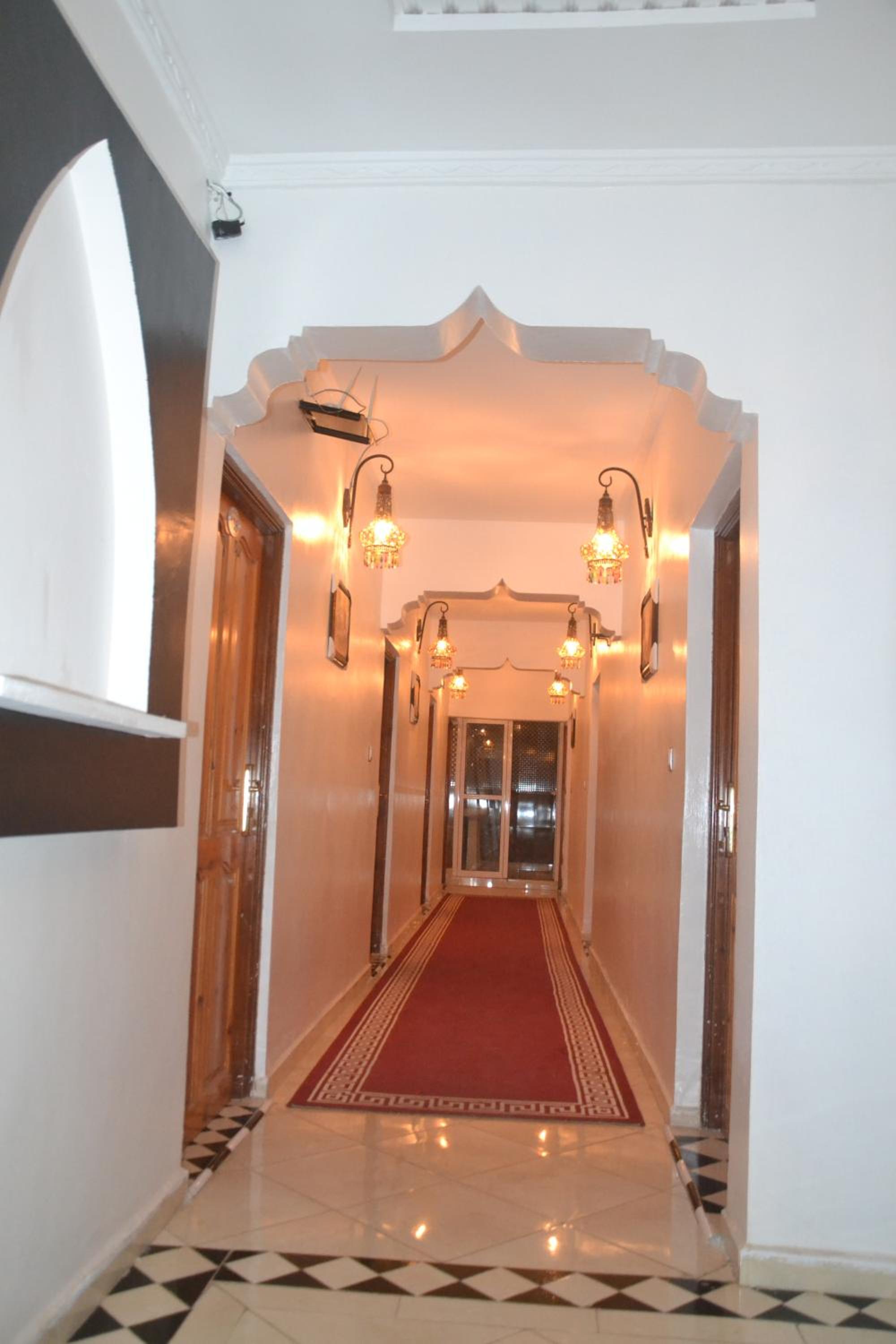 Triple Room with Private Bathroom - Photo 4