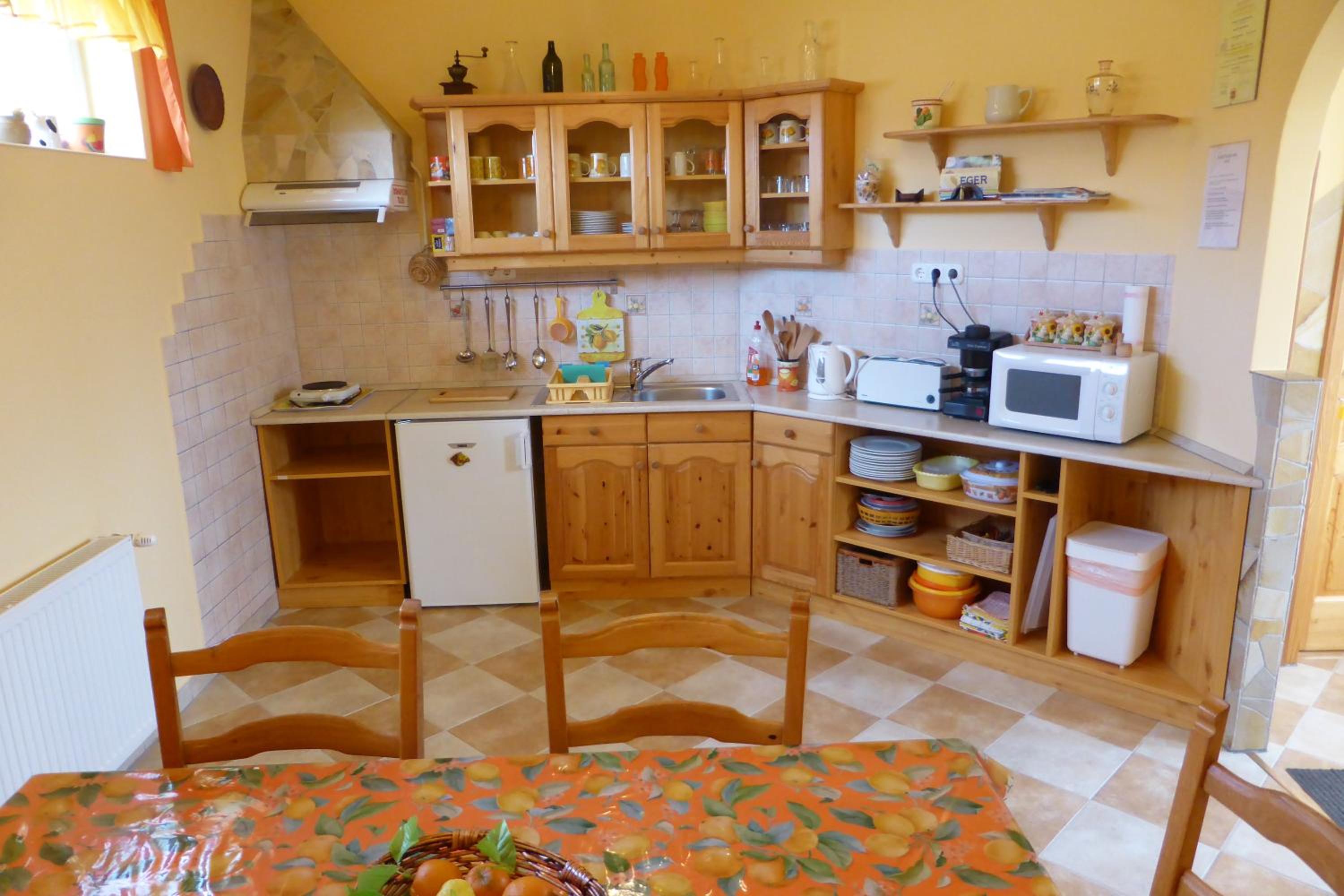 Two-Bedroom Apartment (4-6 Adults) photo 3