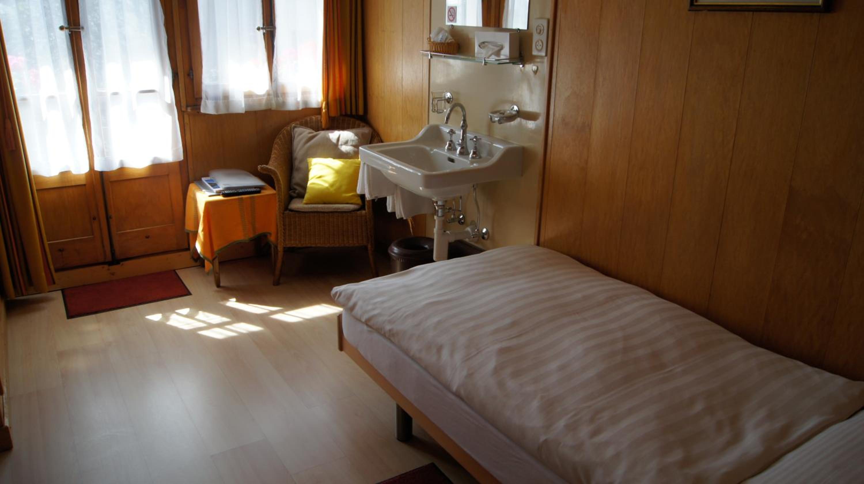 Single Room with Shared Bathroom