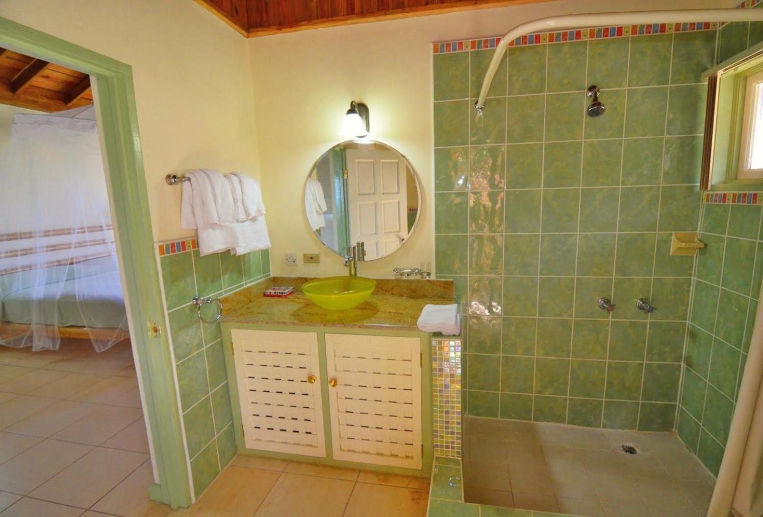 Deluxe King Room with Sea View