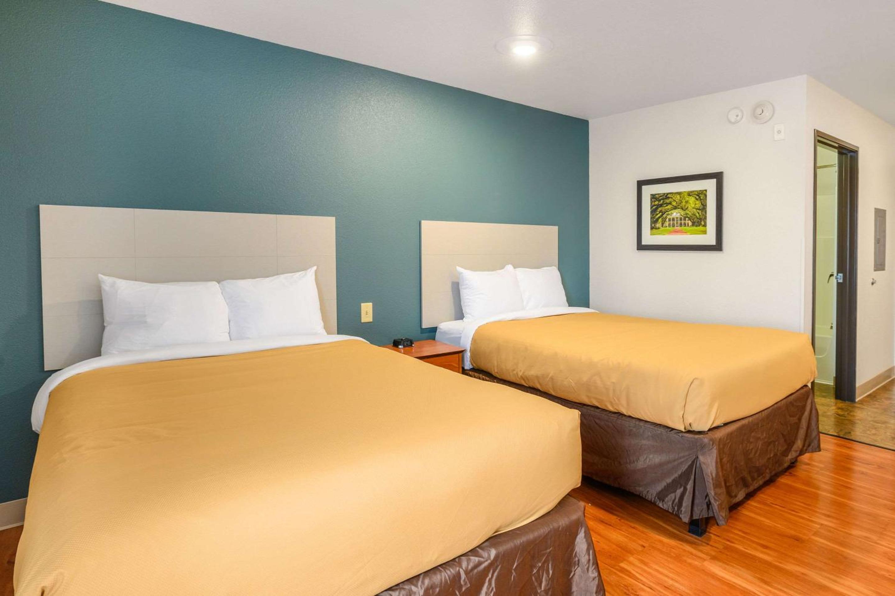 Double Room with Two Double Beds - Non-Smoking - Photo 1