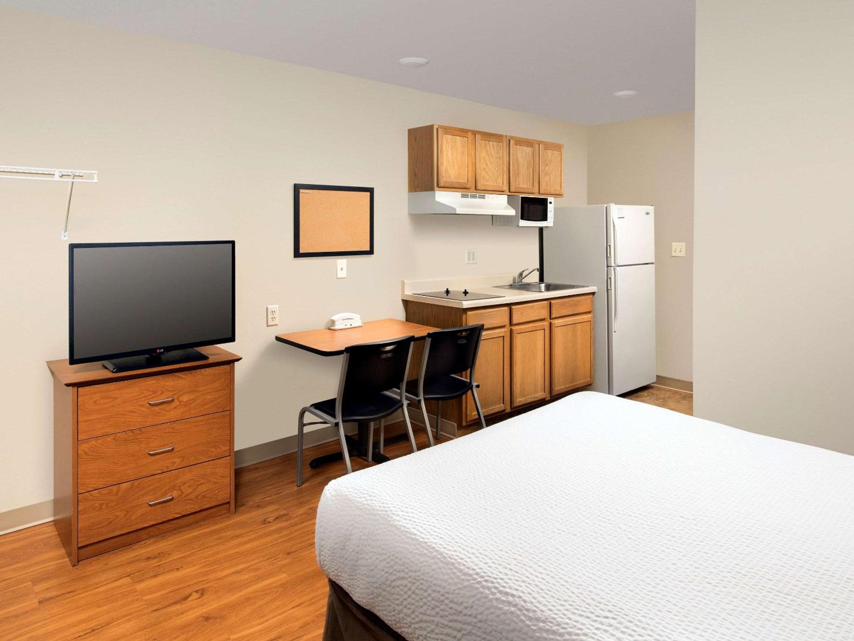 Double Room with Two Double Beds - Non-Smoking photo 1